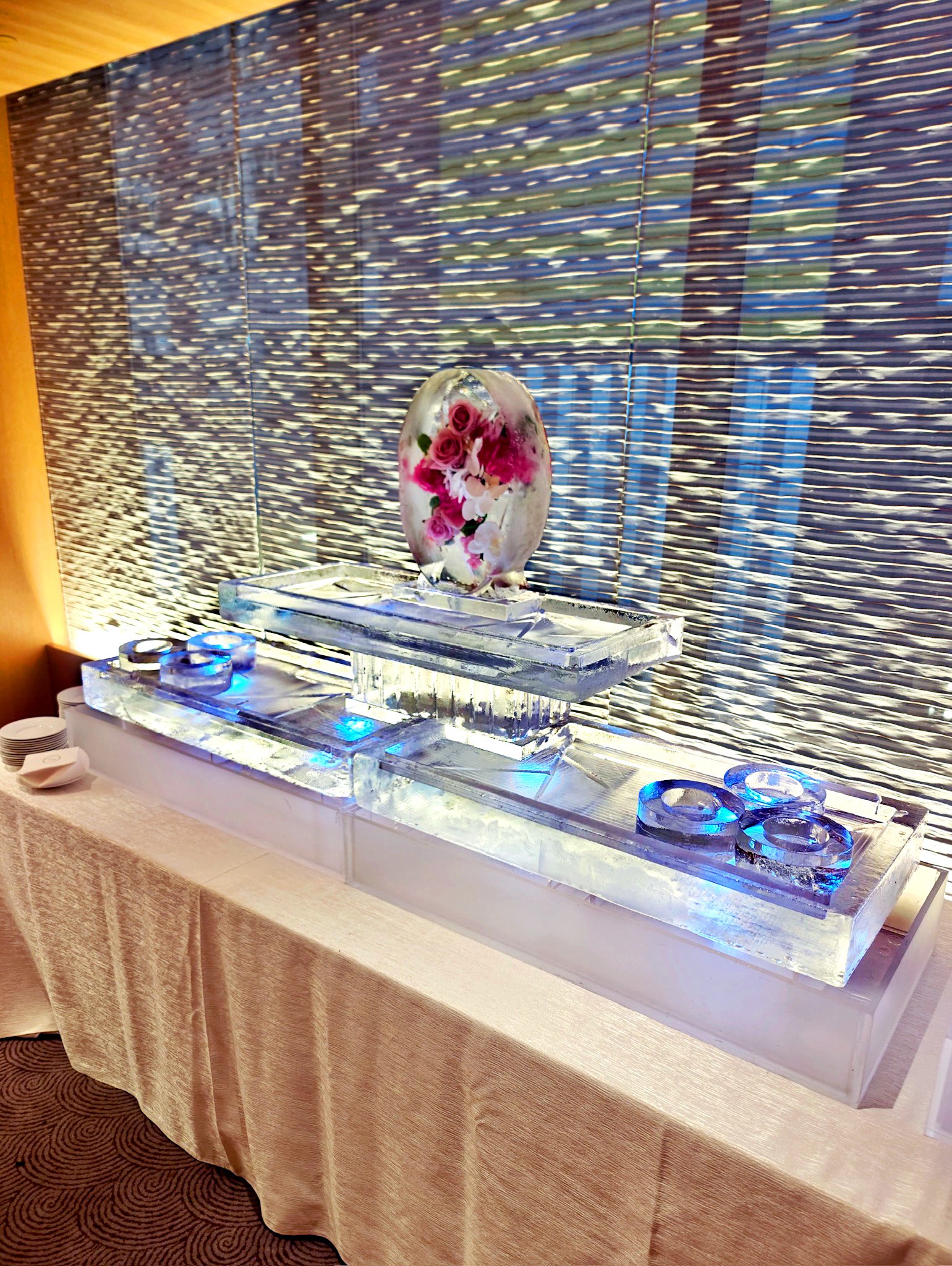 072526-2tier-rawbar-florals-frozen-oval-80inw.jpg