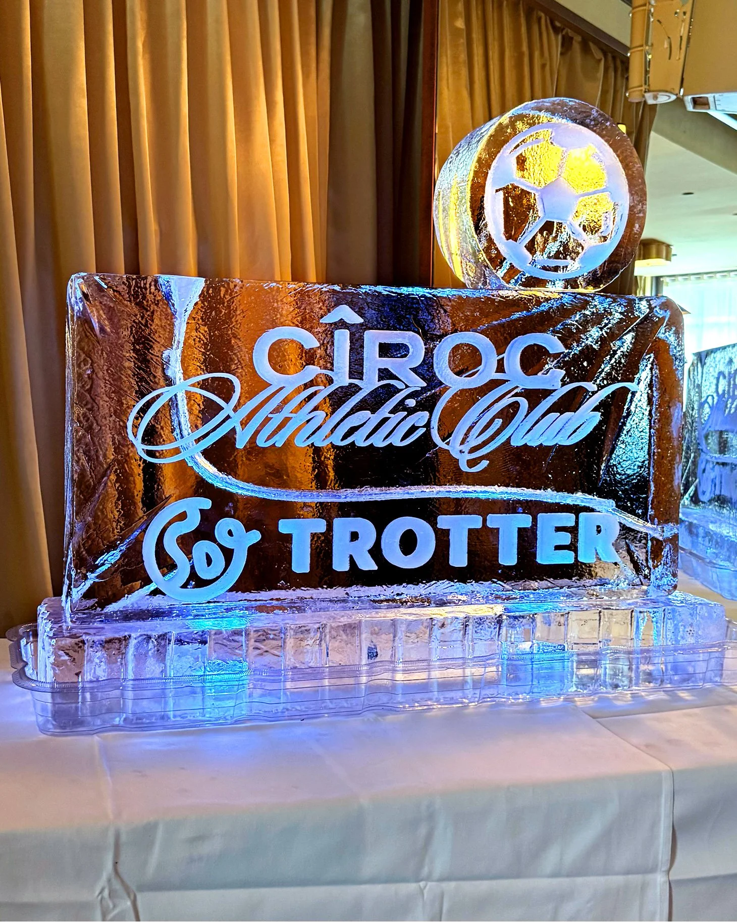 071926-ciroc-trotter-logo-luge.jpg