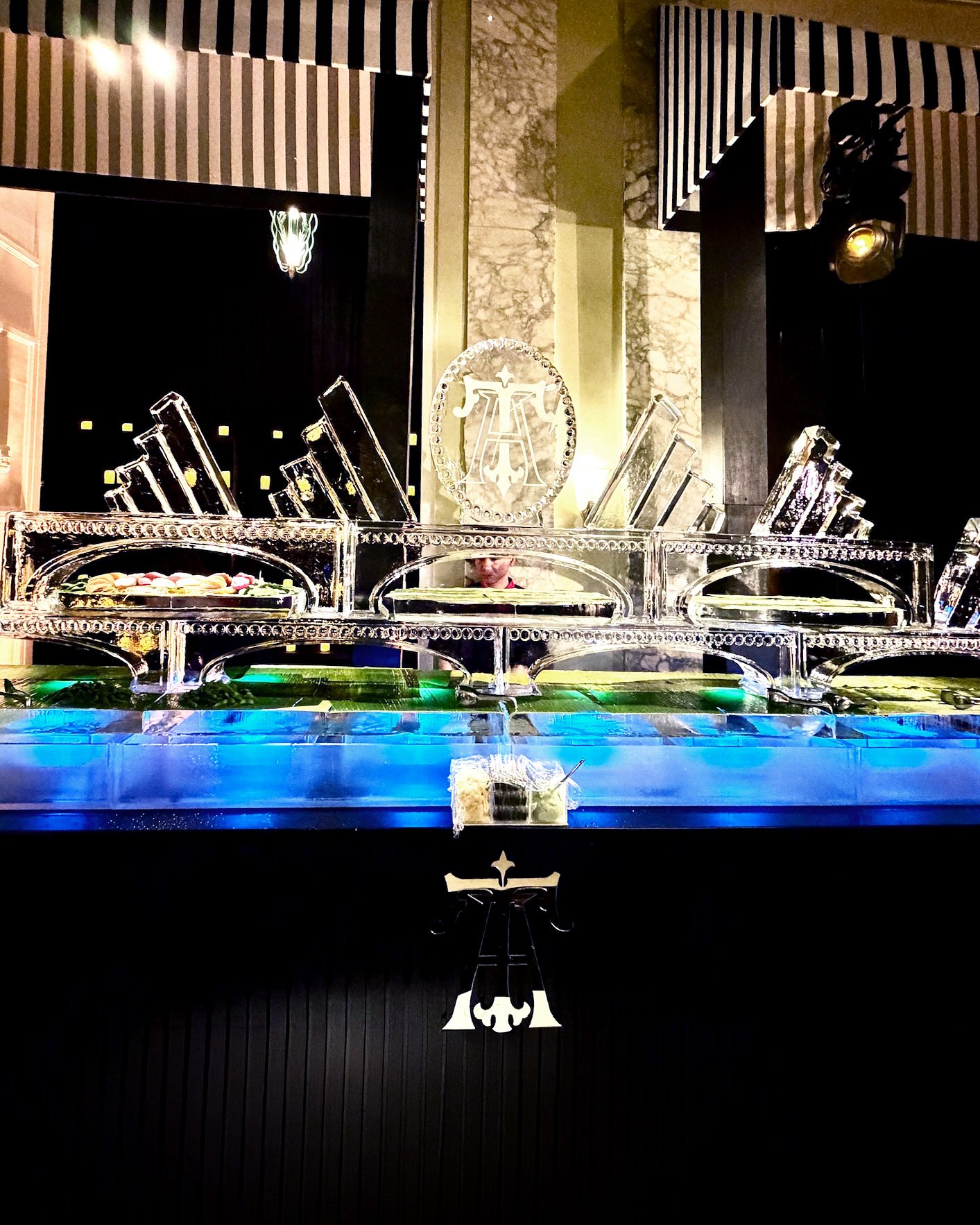 092626-monogram-window-tier-sushi-160inw-waldorf-.jpg