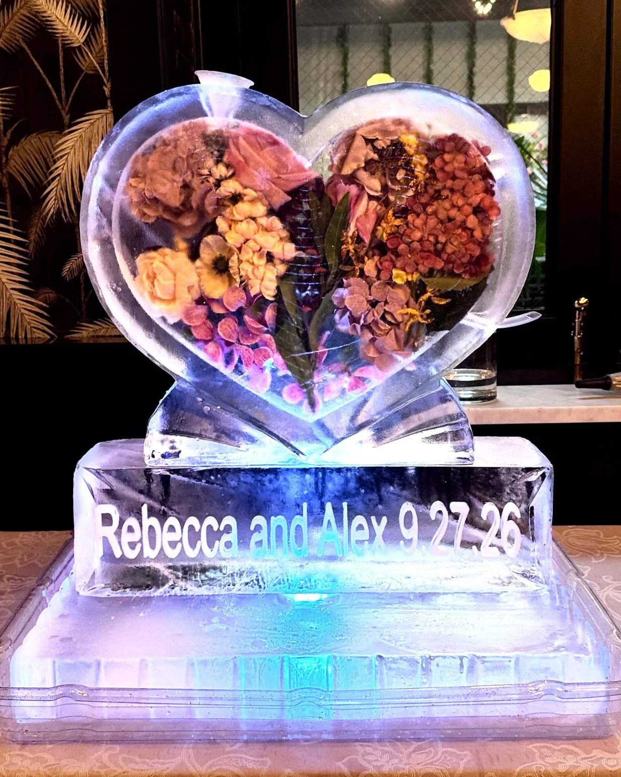 092726-heart-shape-luge-florals-encased-text-riser.jpg