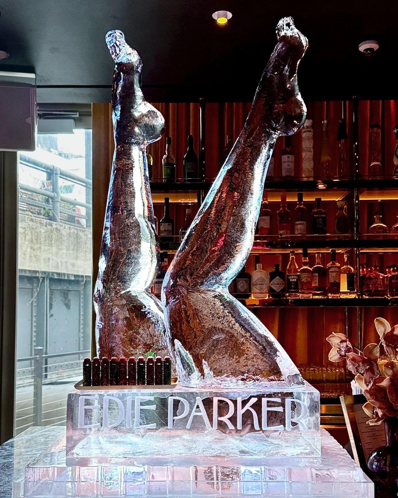 041626-3d-legs-Edie-Parker-logo.jpg