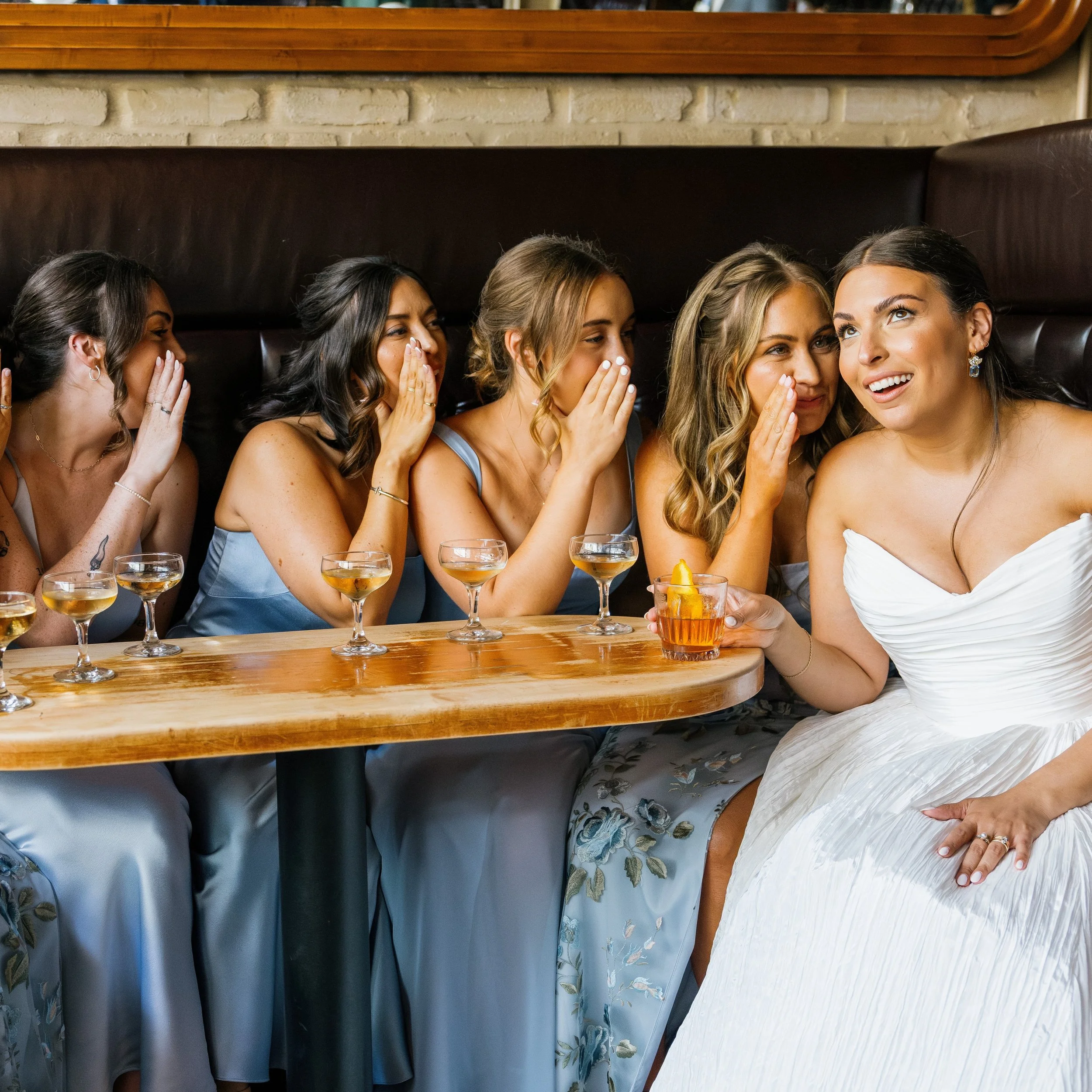 Serving looks, love, and libations 💄💐

📷: @alexmaldonadophotography 
💄: @joeysoluvly @a_hiohair 
📋: @_brismtz