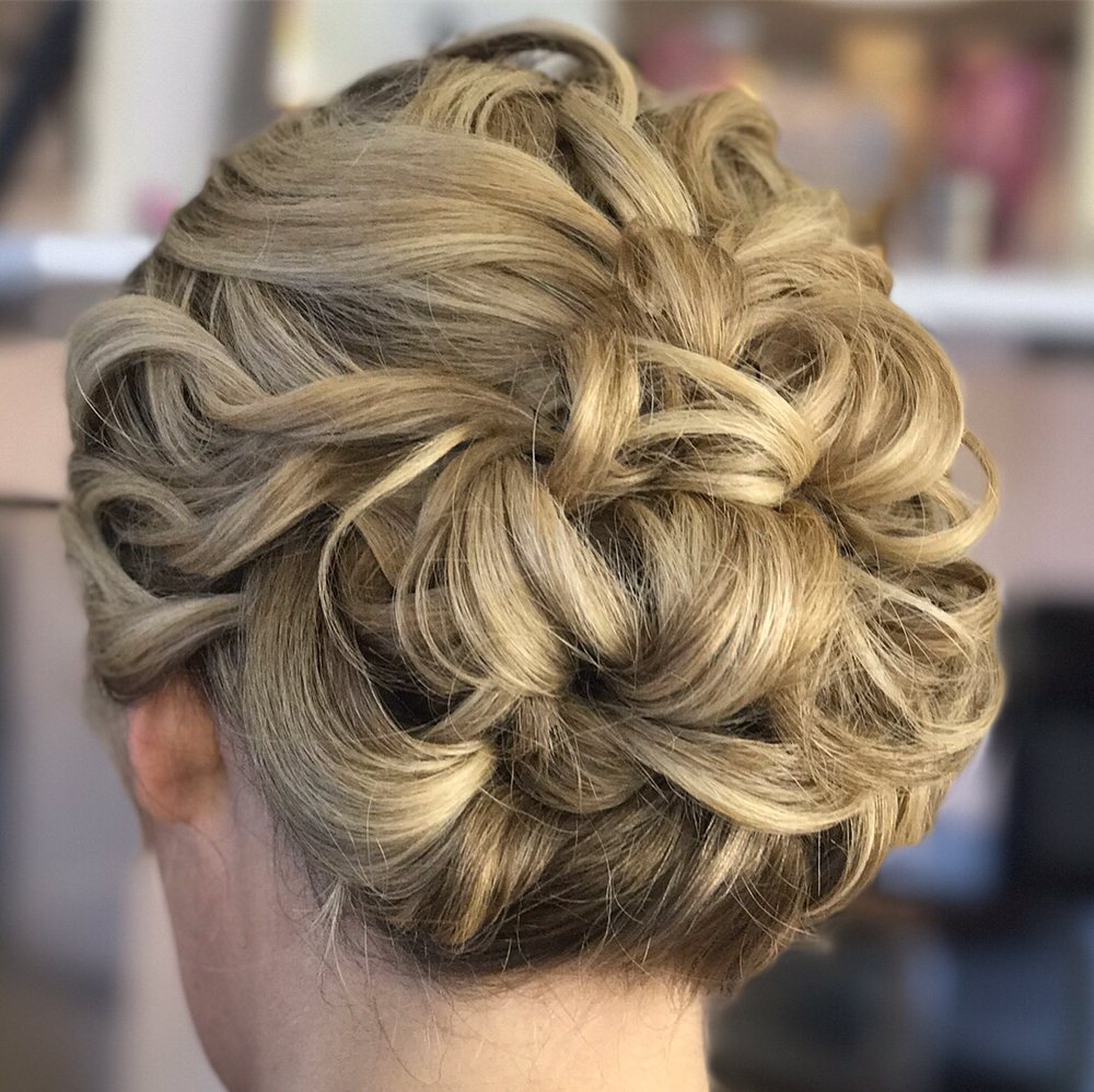 updo001.jpg