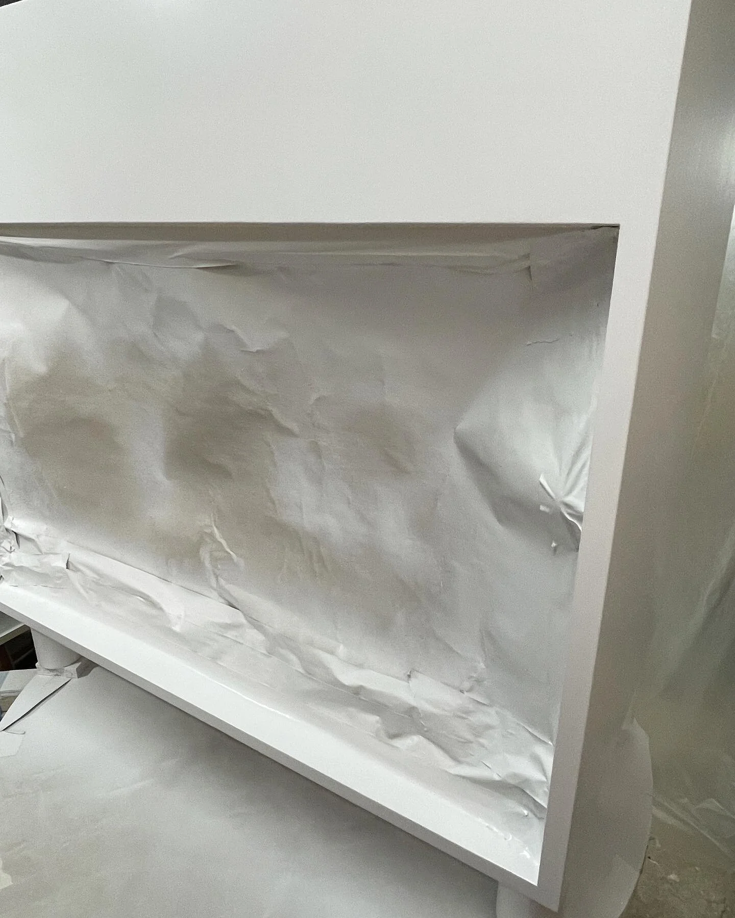 .
.
.
.
. #workshop #spray #superwhite #masking