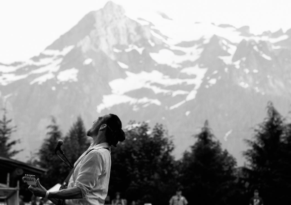 WHERE THE MUSIC MEETS THE MOUNTAINS