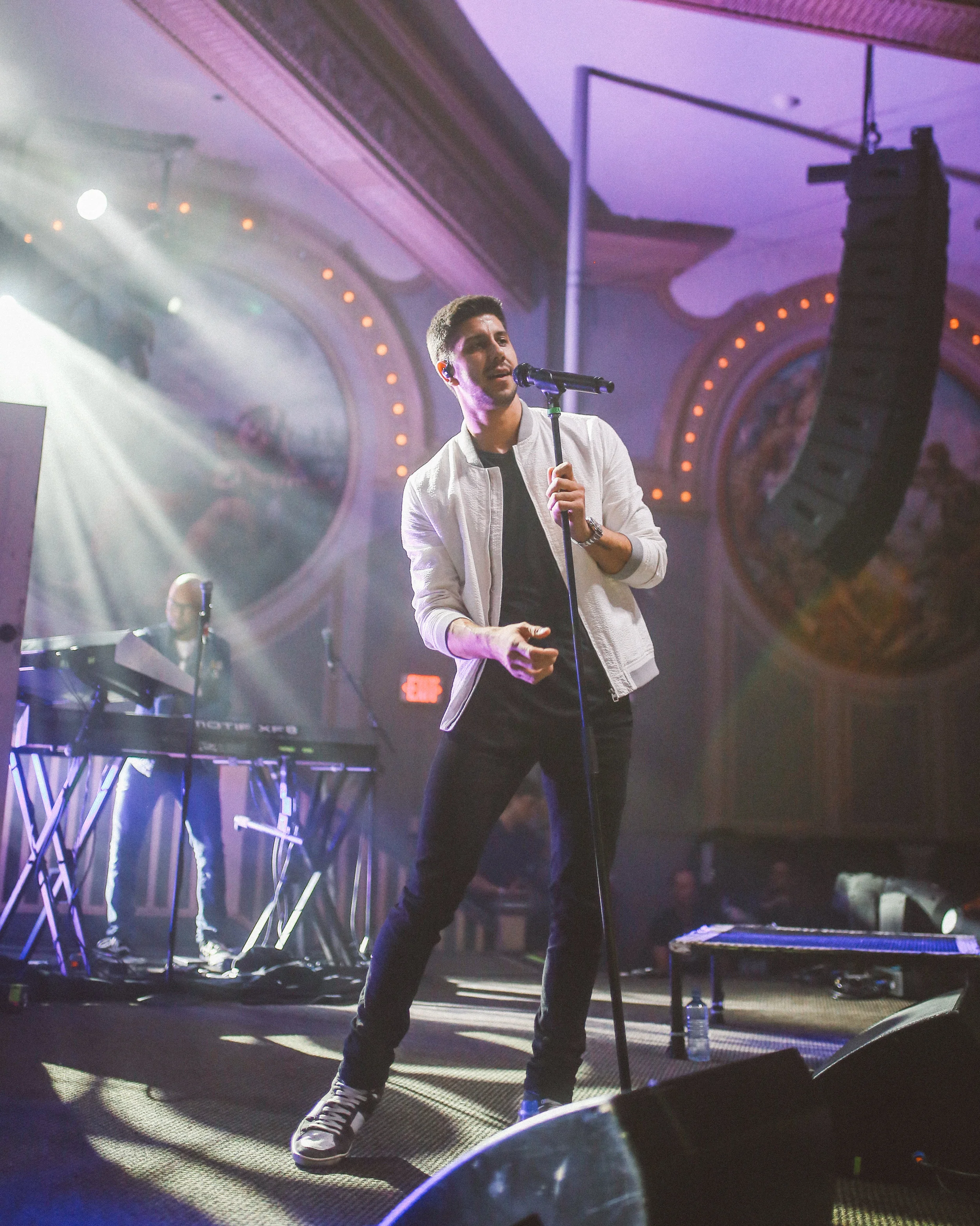 SOMO SLIDES THRU