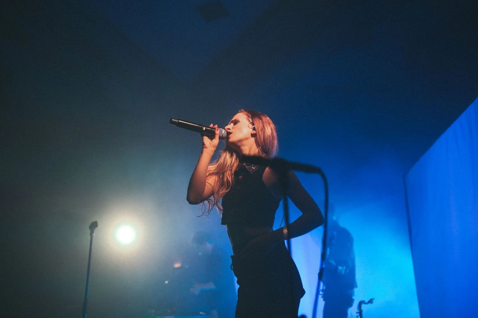 DOWN W MARIAN HILL