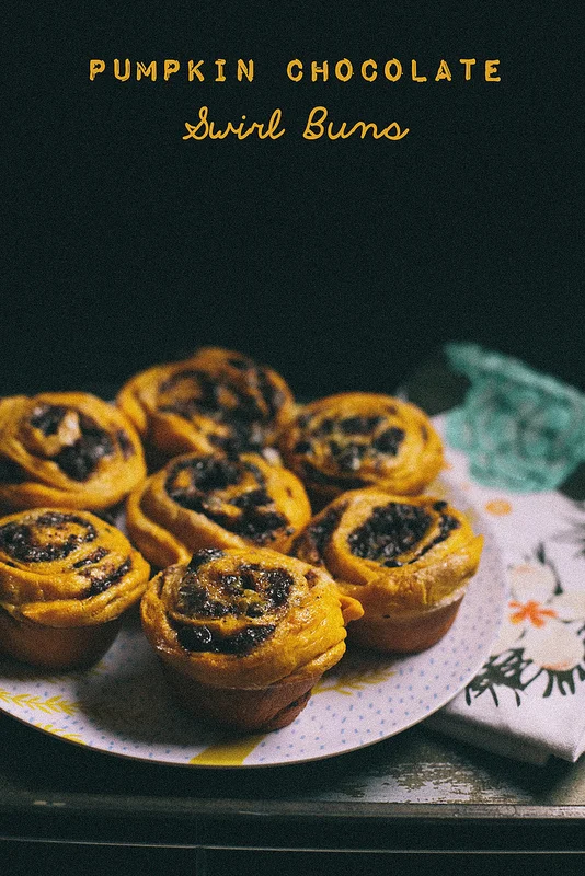 PUMPKIN CHOCOLATE SWIRL BUNS