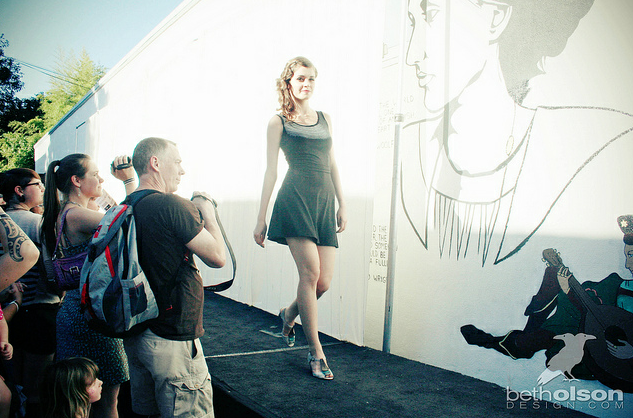 ALLEY 33