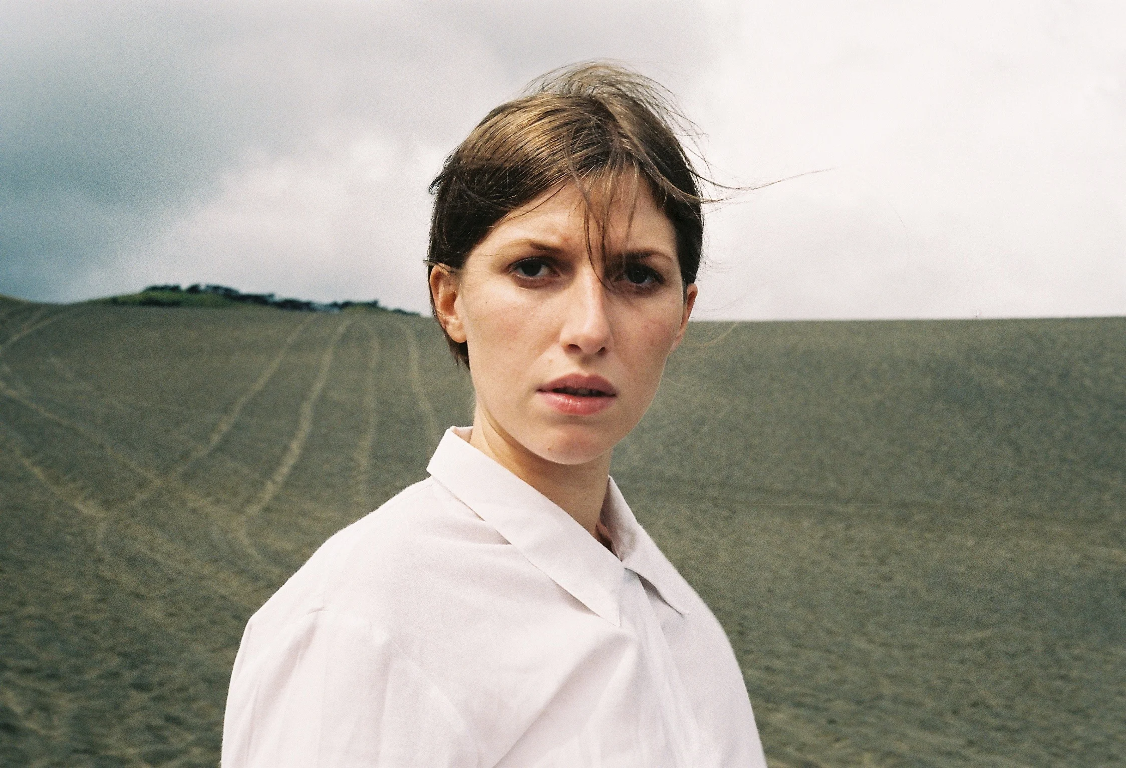AldousHarding_HarrietWere.jpg