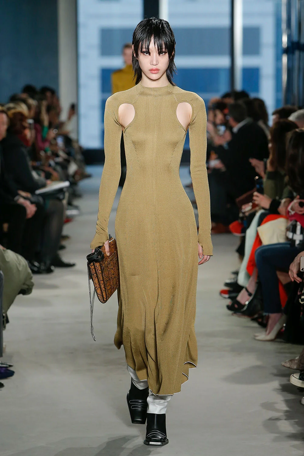 ps-fw19-runway_11.jpg