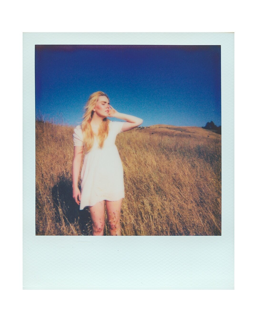 Did this fun sunny shoot with Dasha recently with my Polaroid Impulse AF camera + my Pentax 645N (with some expired Fuji 400H!)⁠
⁠
It's fun having a creative camera like the polaroid, can't wait to do more with it in the future!⁠
//⁠
in frame: @dasha