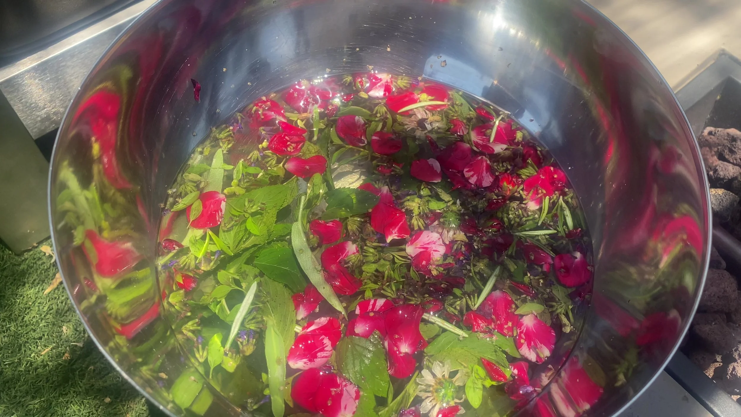  Before we ate, we were treated to a special tradition, L’Acqua di San Giovanni (St John’s water).  See the video below in which Arianna explains this tradition. 