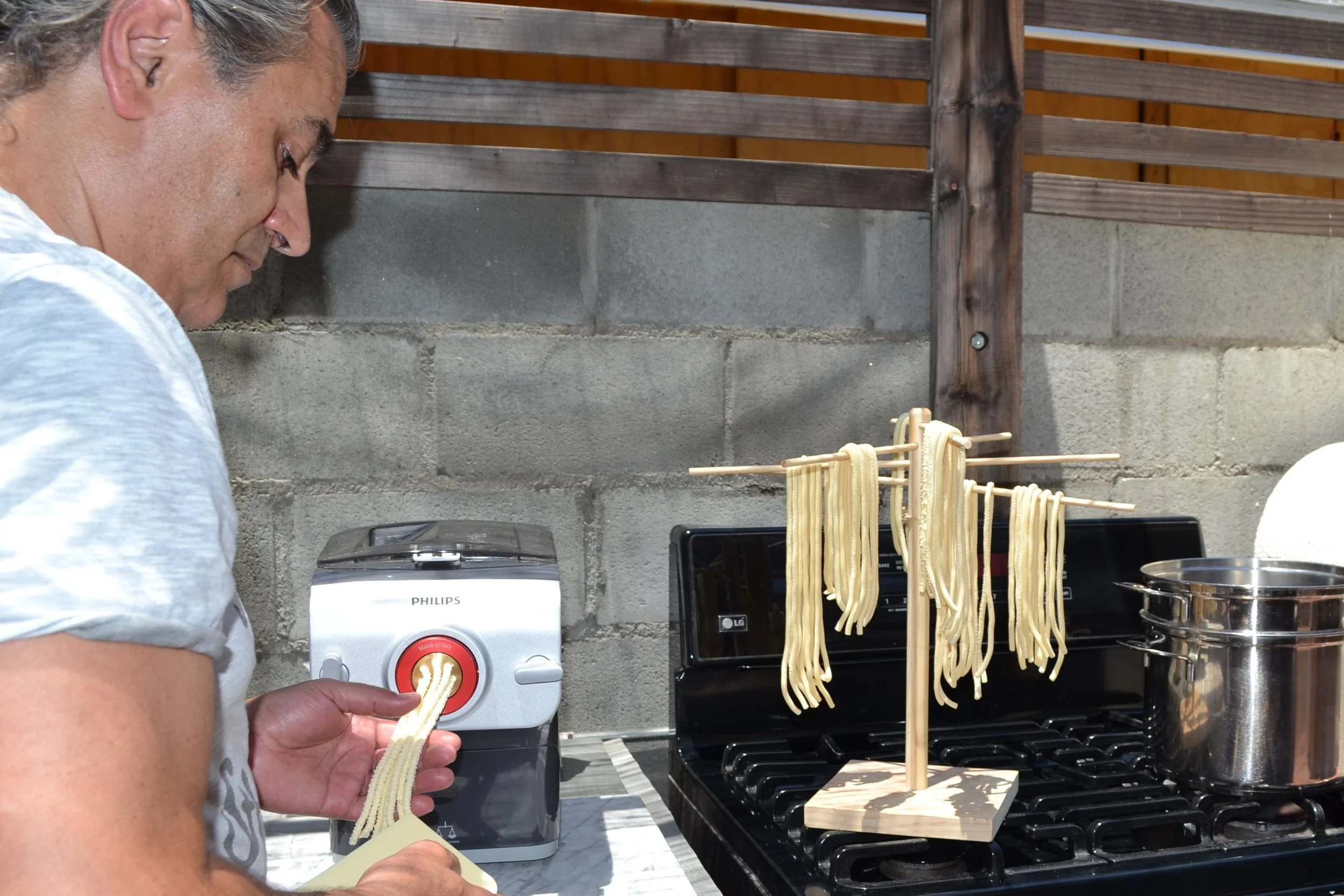  Luciano and Arianna gave us a lesson on how to make Pici, a pasta typical of the Tuscan region. 