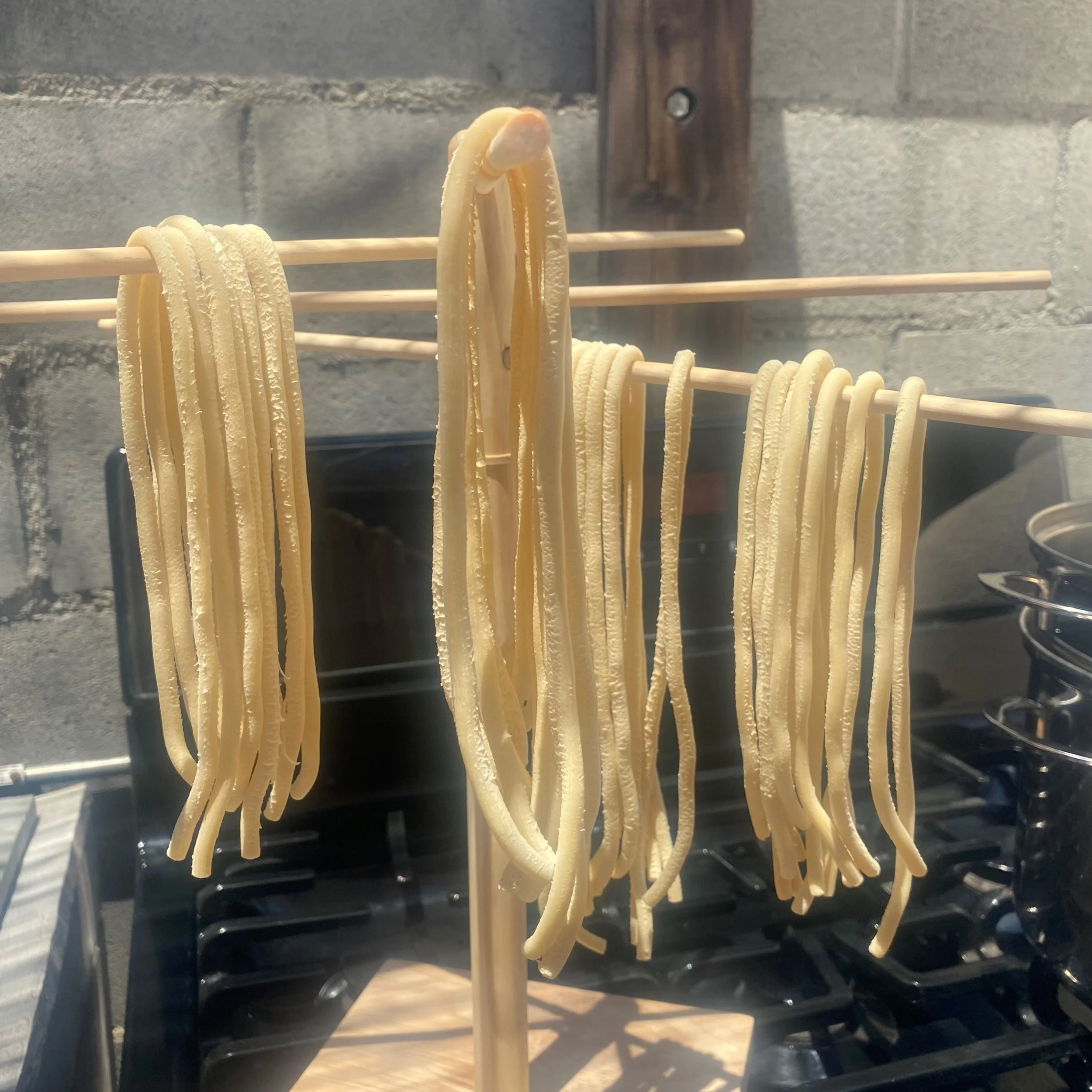  The pasta was hung to dry briefly before it was cooked. 