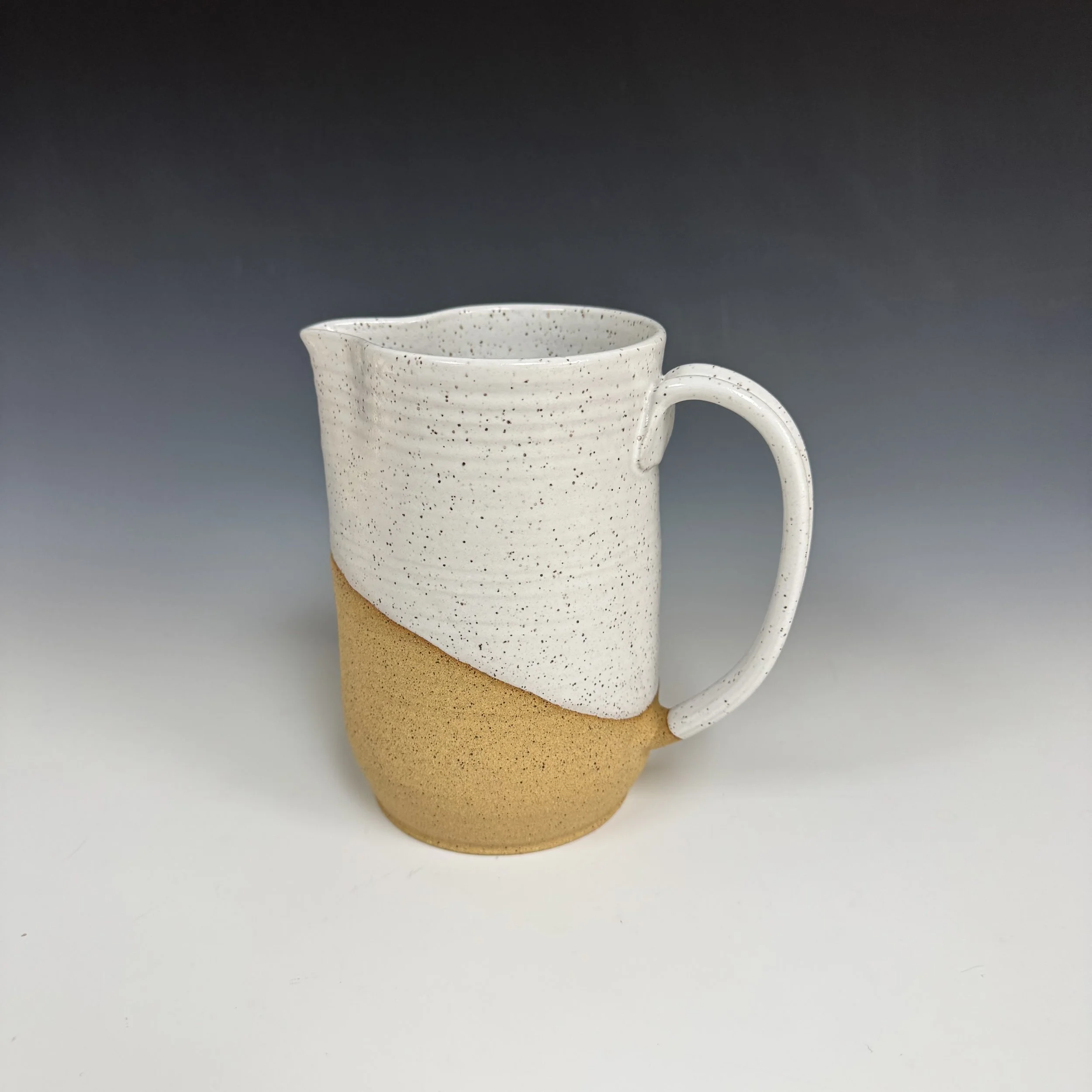 Speckled Pitcher