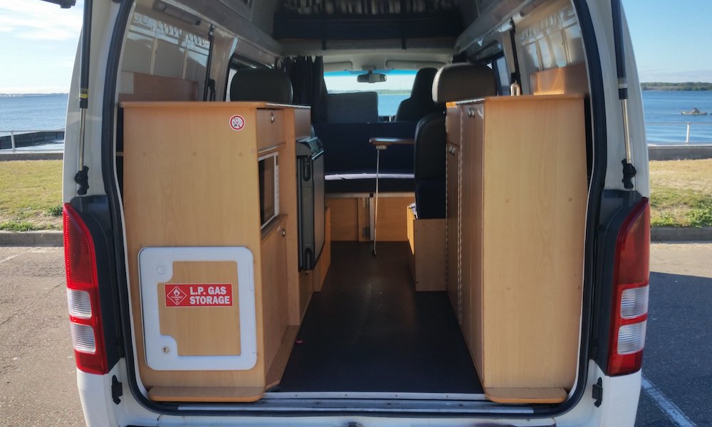 autosleepers-campervans-hire-sydney-motorhomes-hire-hightop-budget-berth-hightop-6.jpg