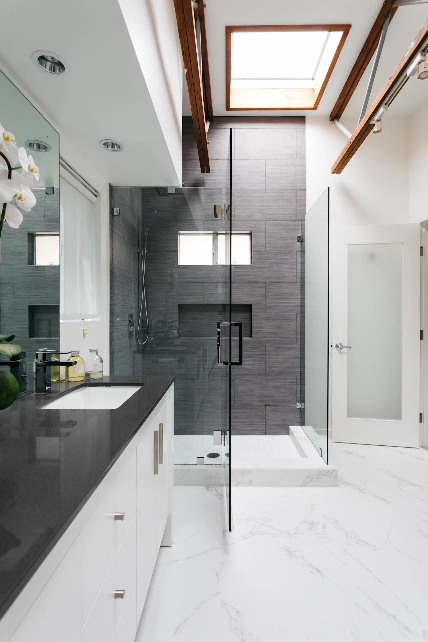 8855 Wonderland Ave - VirtuallyHereStudios.com-19.jpg