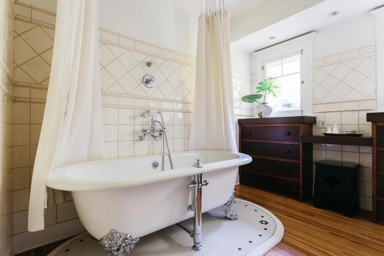 8050 Jovenita Canyon Road - VirtuallyHereStudios.com-22.jpg