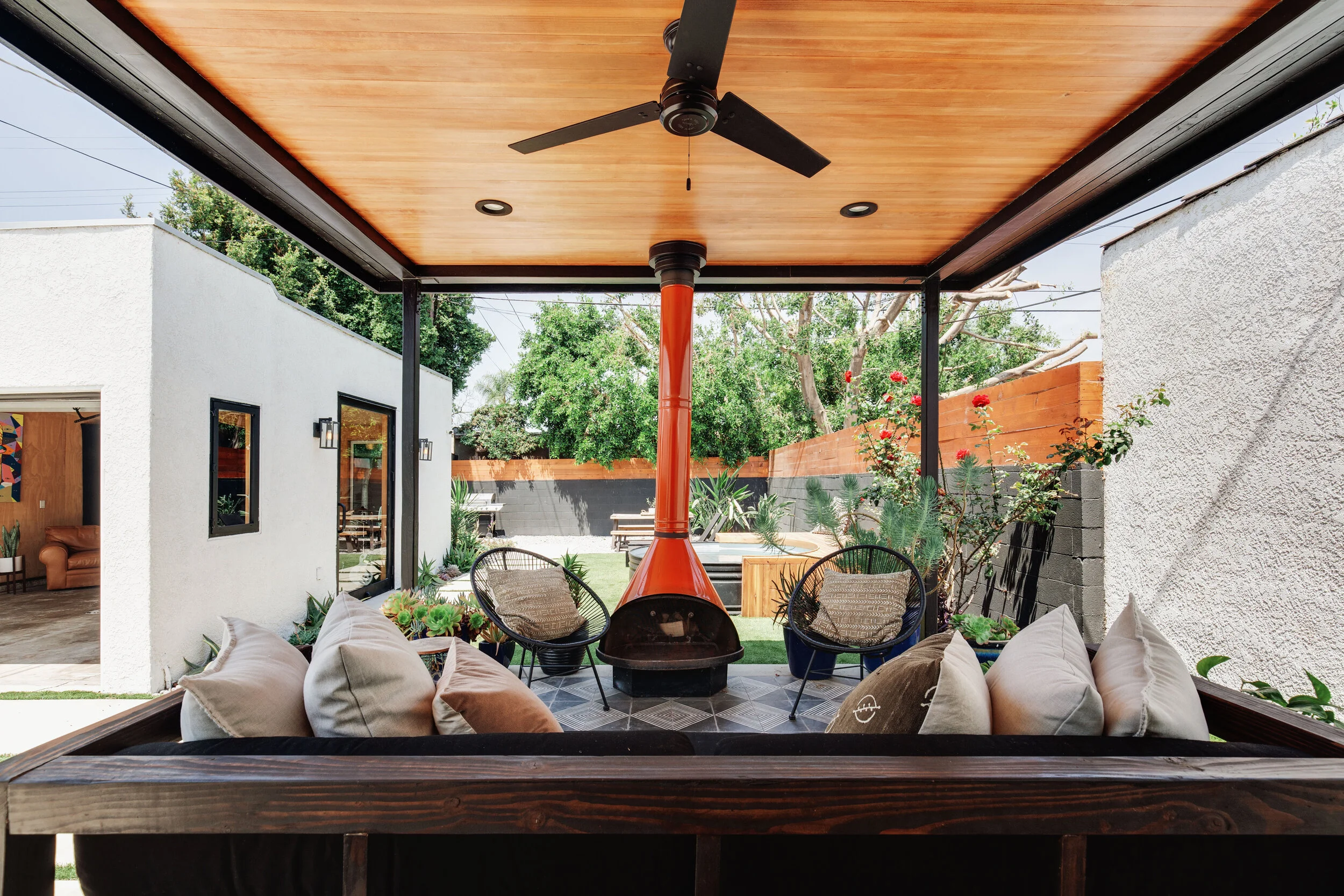 2915 South Norton Avenue 