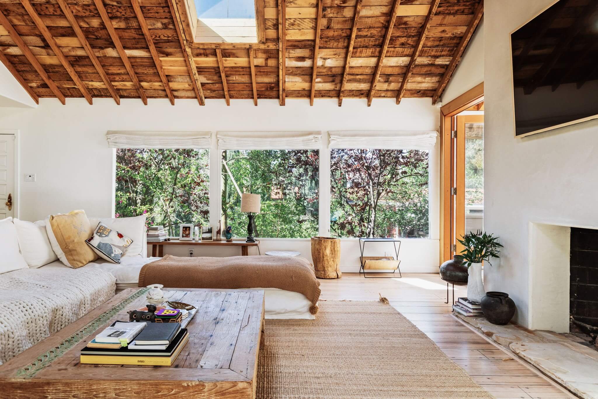 10-web-or-mls-8350-yucca-trail.jpg