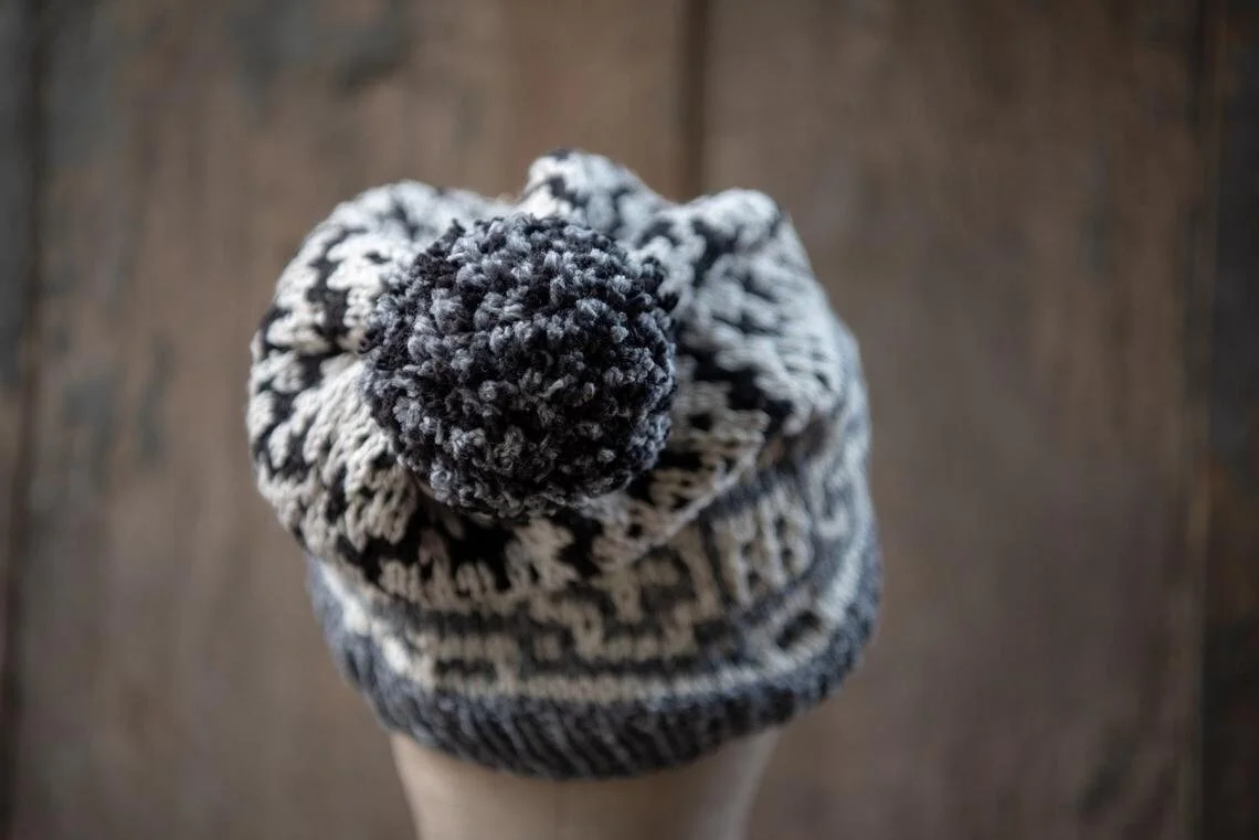 Mosaic Knitting Pattern - Hat to Knit