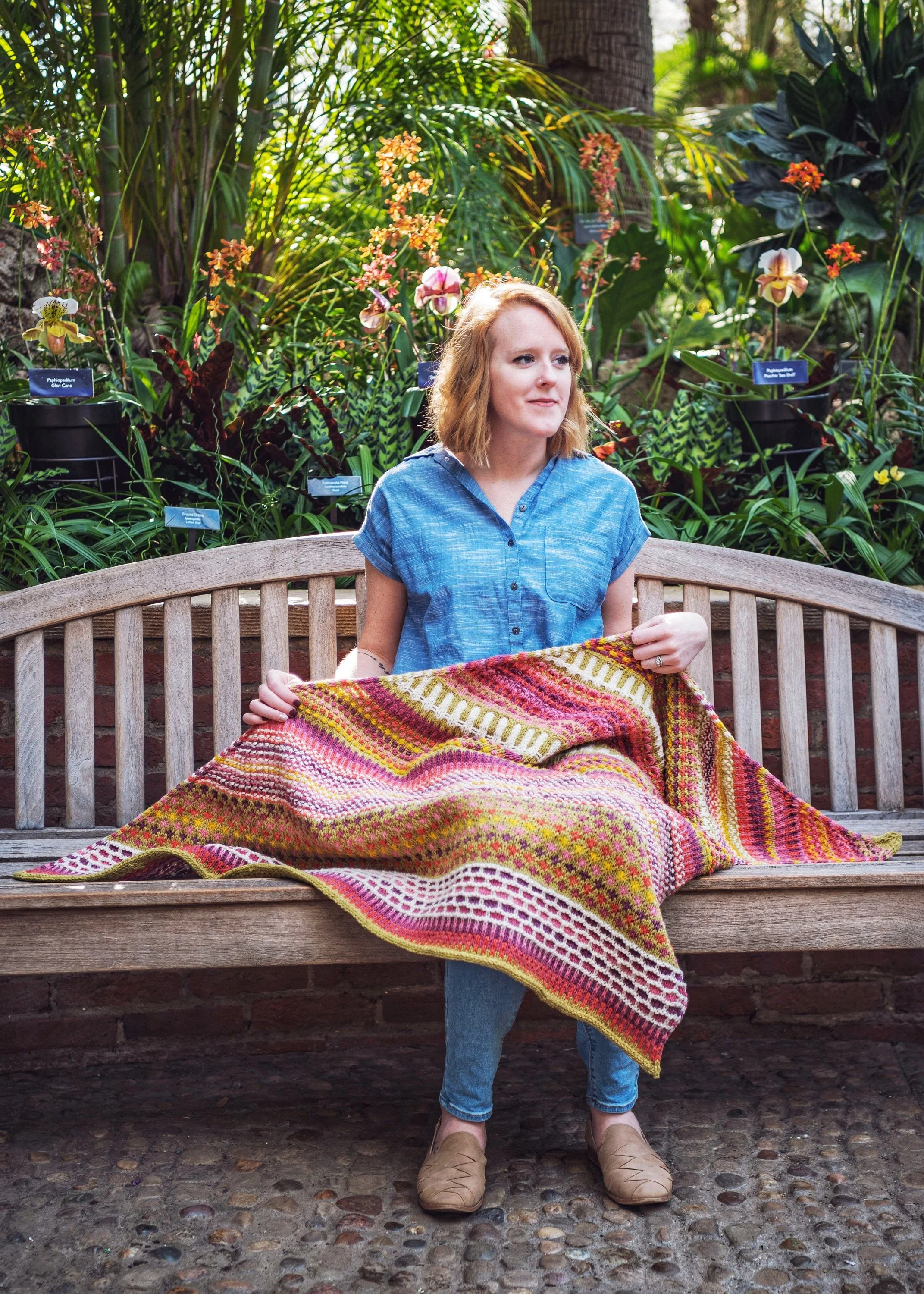 Shawl Knitting Pattern - Flos ambulare flower walk shawl