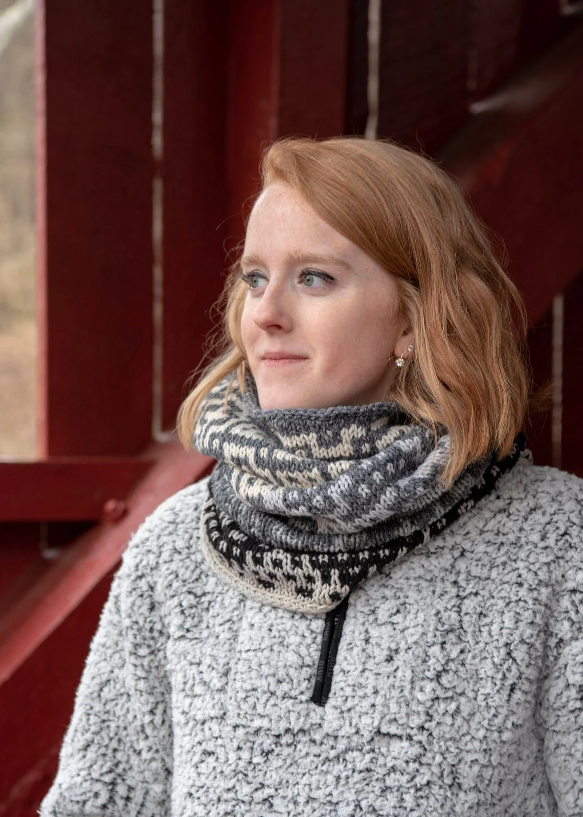 Chunky Cowl - Mosaic Knitting Pattern to Knit