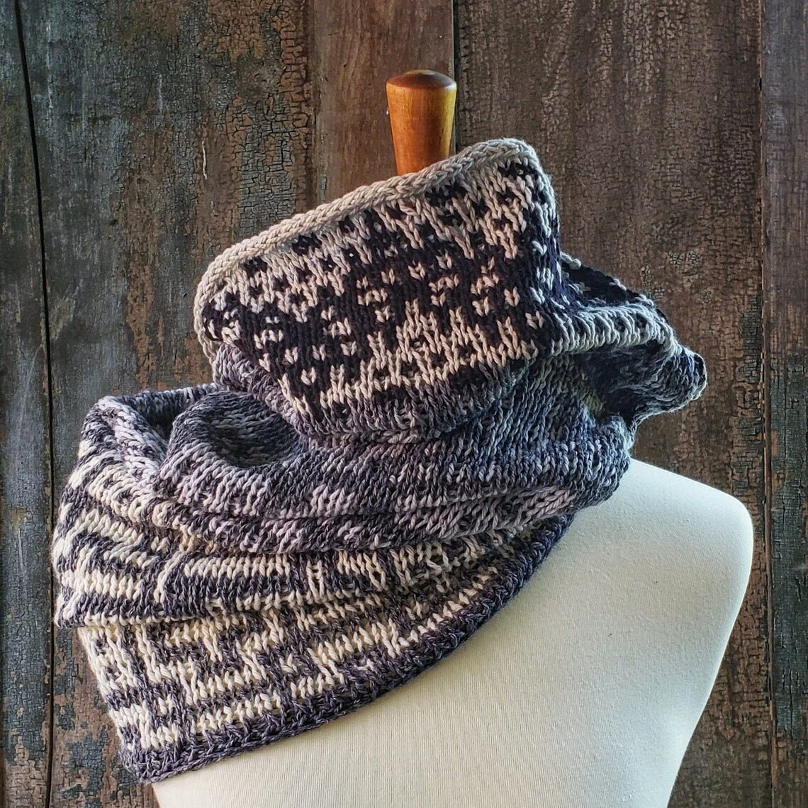 Knitting Pattern: Moonrise Hernandez Cowl