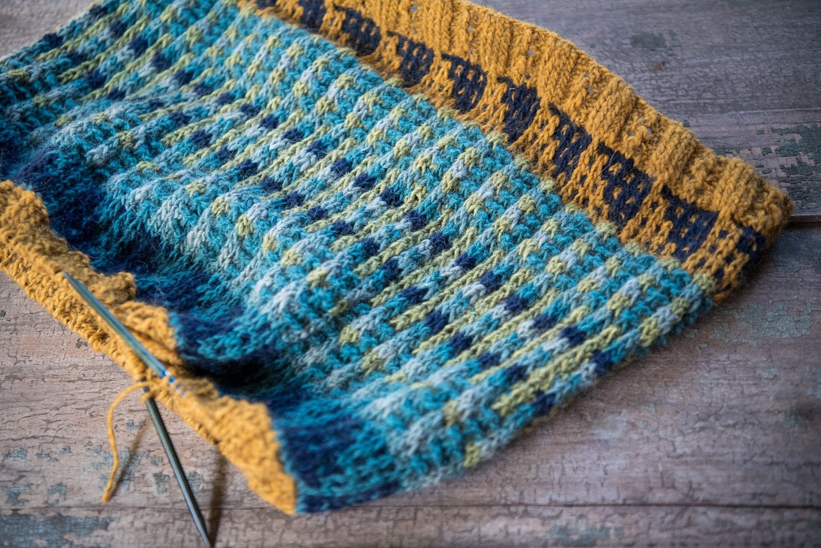 Allegheny Plateau Cowl - Mosaic Knitting