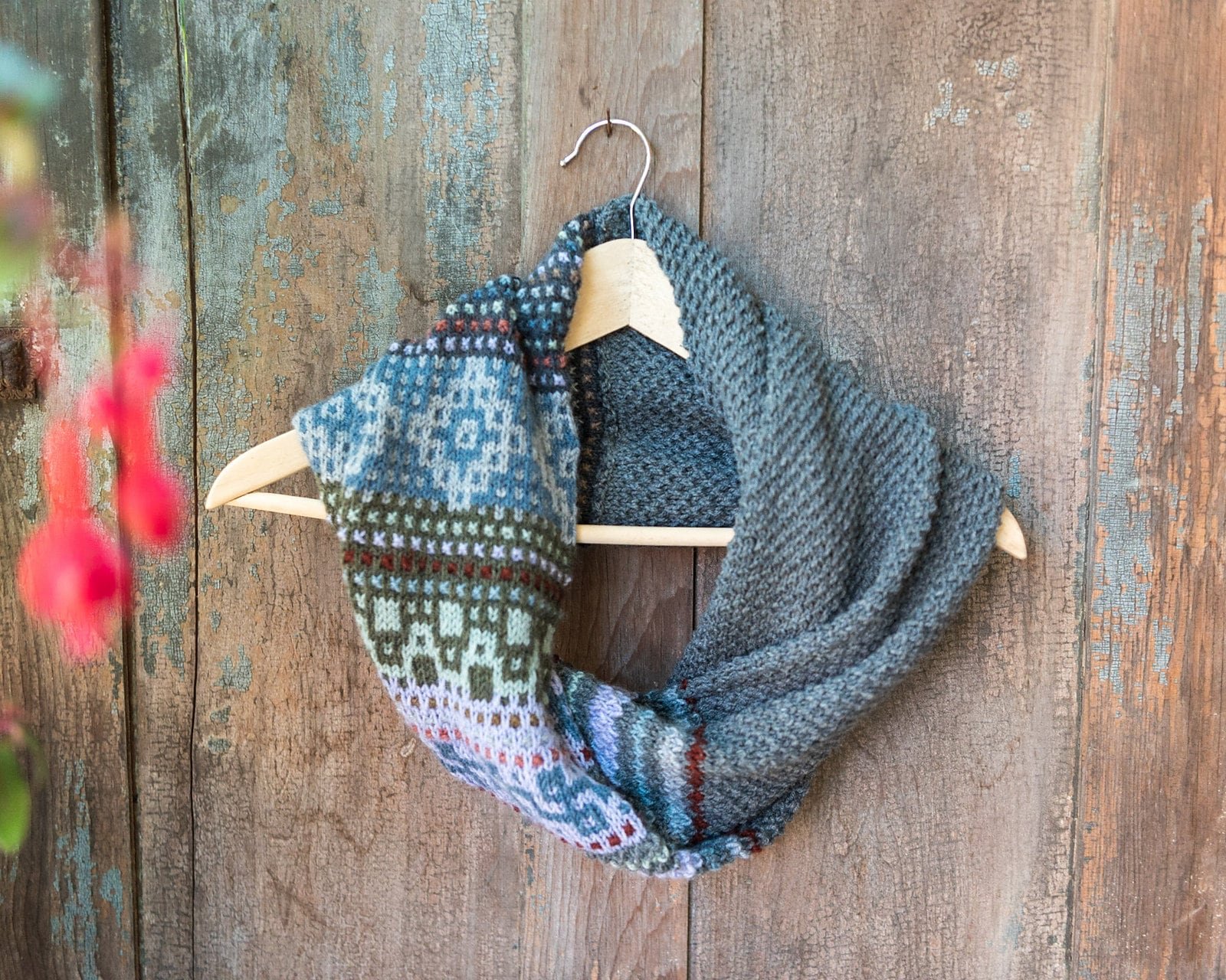 Tubular Cowl Pattern - Knit Your Own Cozy Neckwarmer