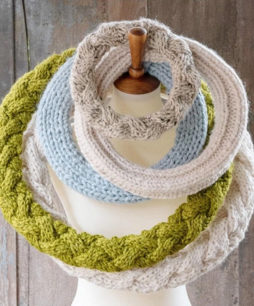 Knitting Pattern: 10 Chunky Wreaths to Knit