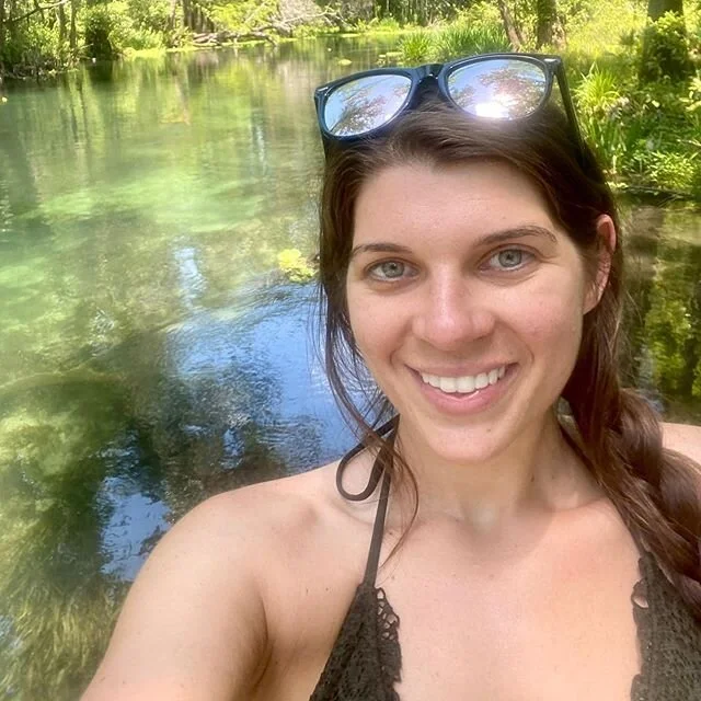 L O S T  A N D  F O U N D ::: Last week, I snapped this photo on the dock at Ichetucknee Springs, right before we floated down the beautiful river for some good ol&rsquo; fashioned Florida fun.

Within minutes of taking that snap, my phone (unknowing