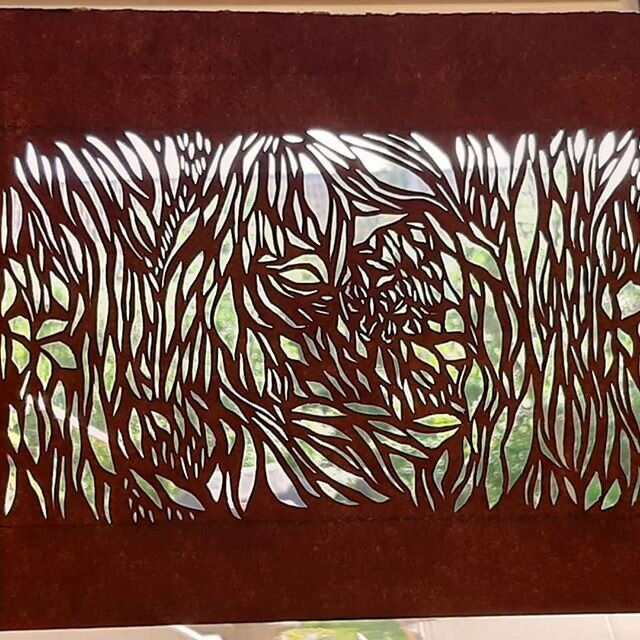 #lenapalenius new cut! #shibugami #stencil #stencilart #katazome #pattern #botanical #aizome#design #papercut #swedish #artstudio #artoninstagram#textileart #lenapaleniusswedishartstudio