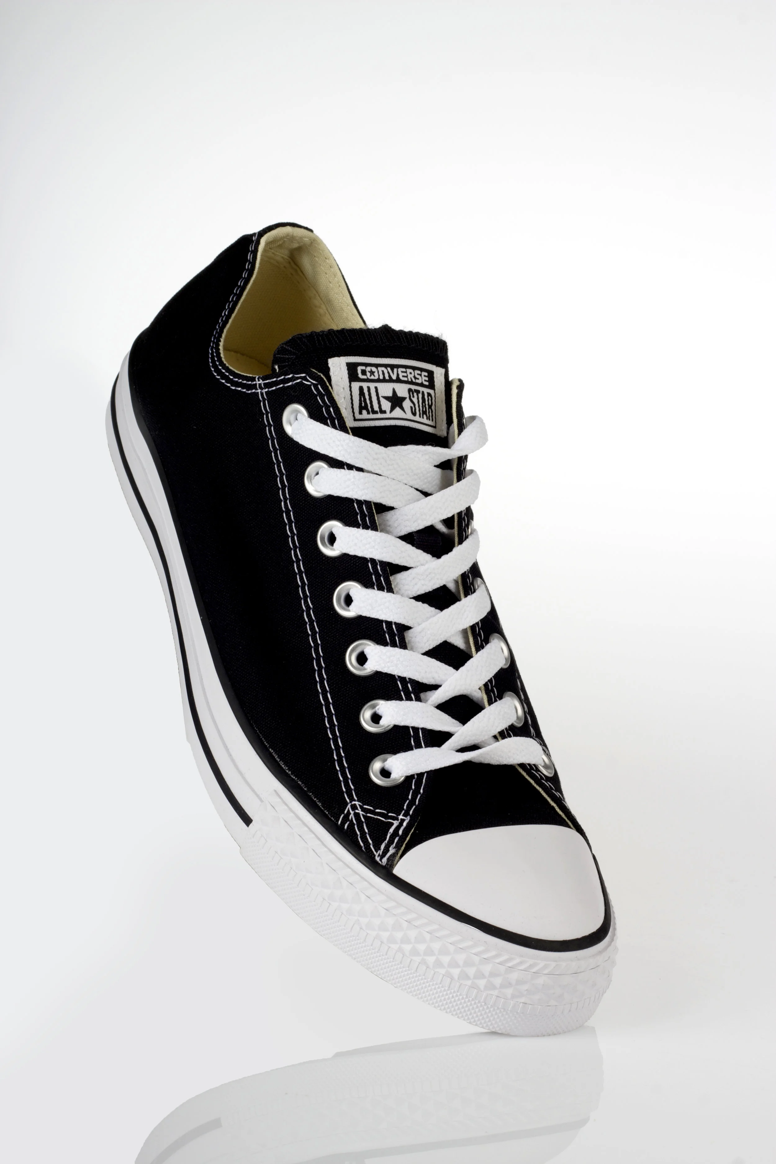 Converse.jpg