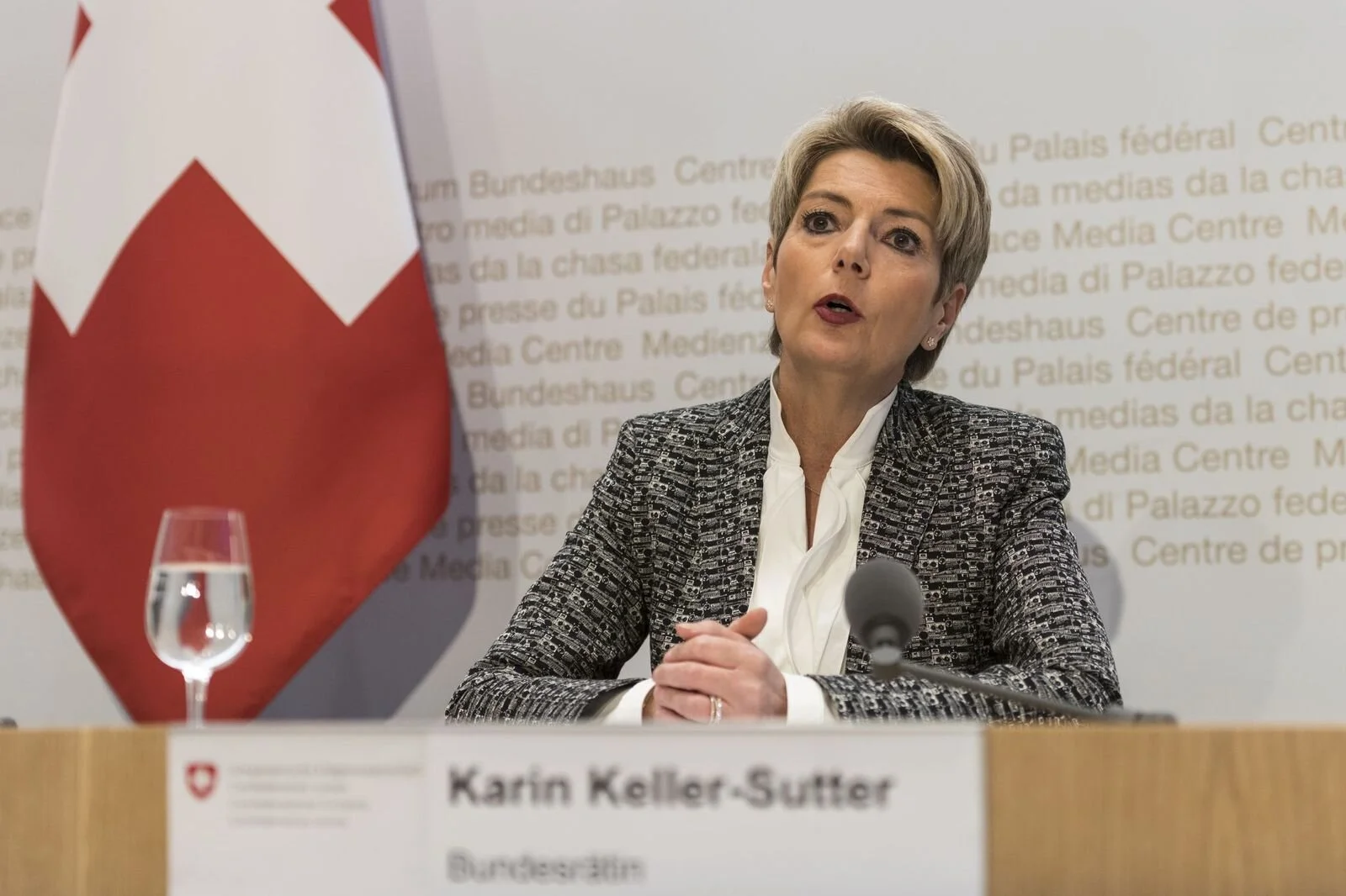 Kritik an neuen Asylregeln