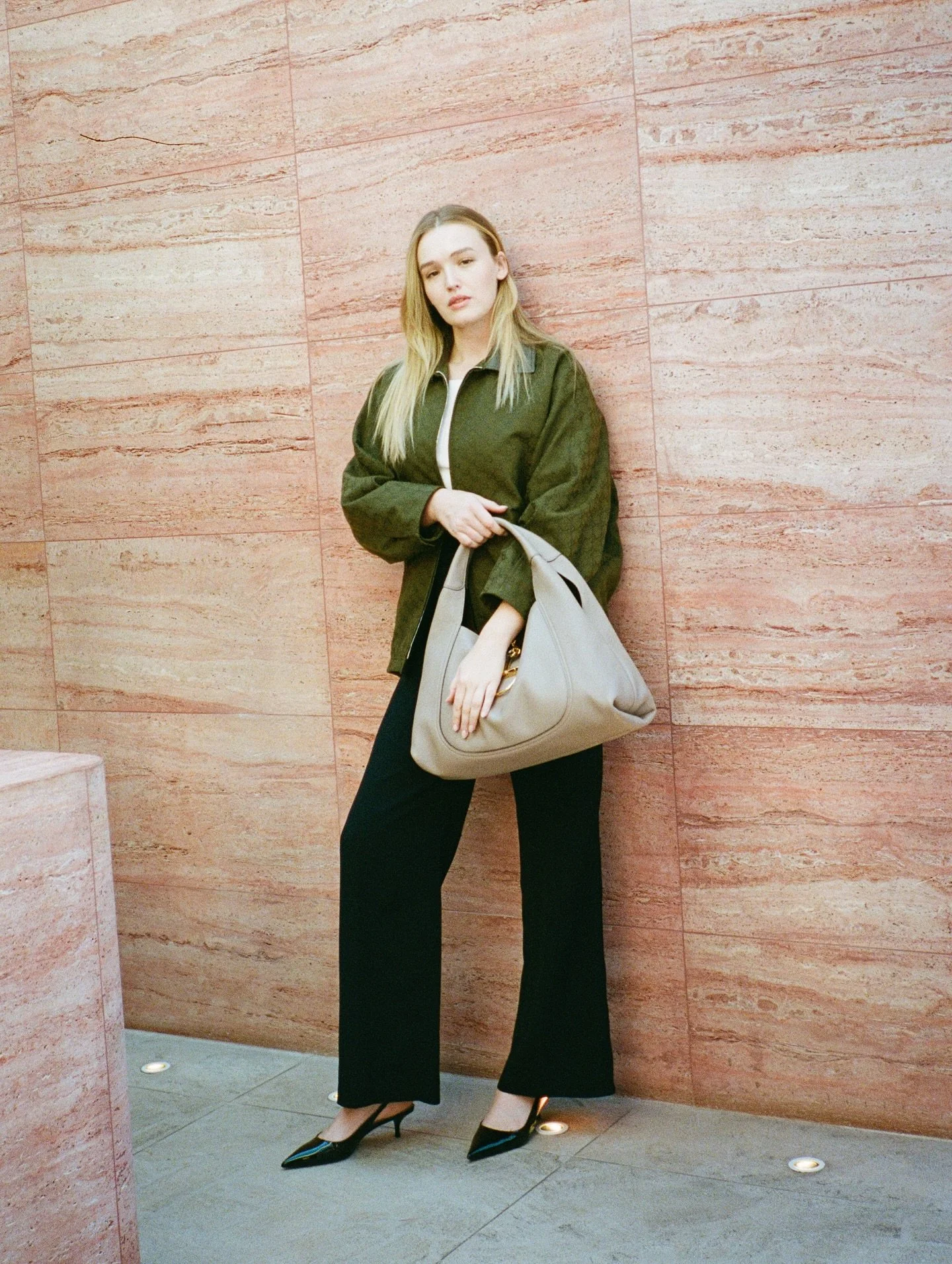 @maddisonbrown for @gucci #GucciSoftbit

Photographed by @sageahammond