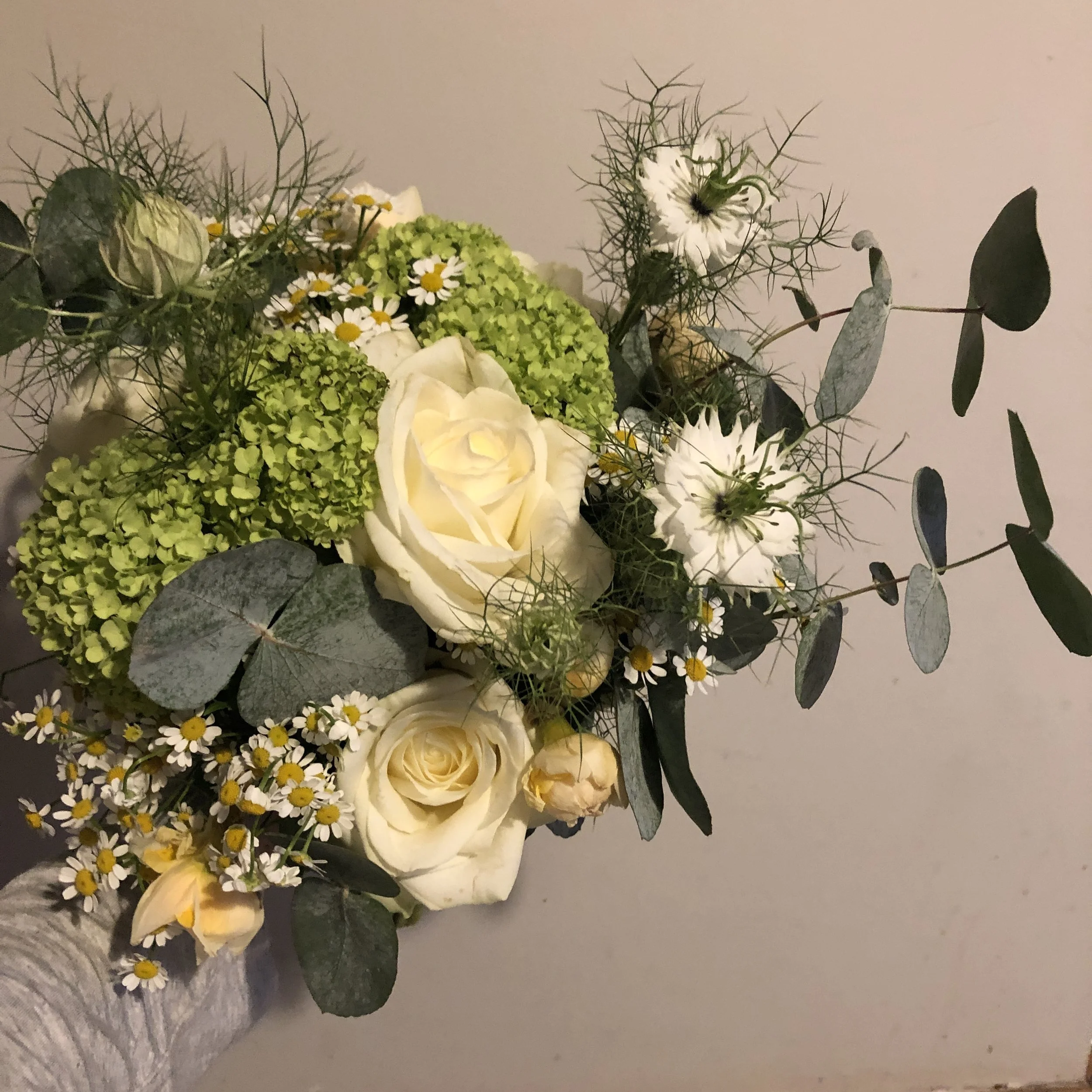  Natural Handtied Arrangement 