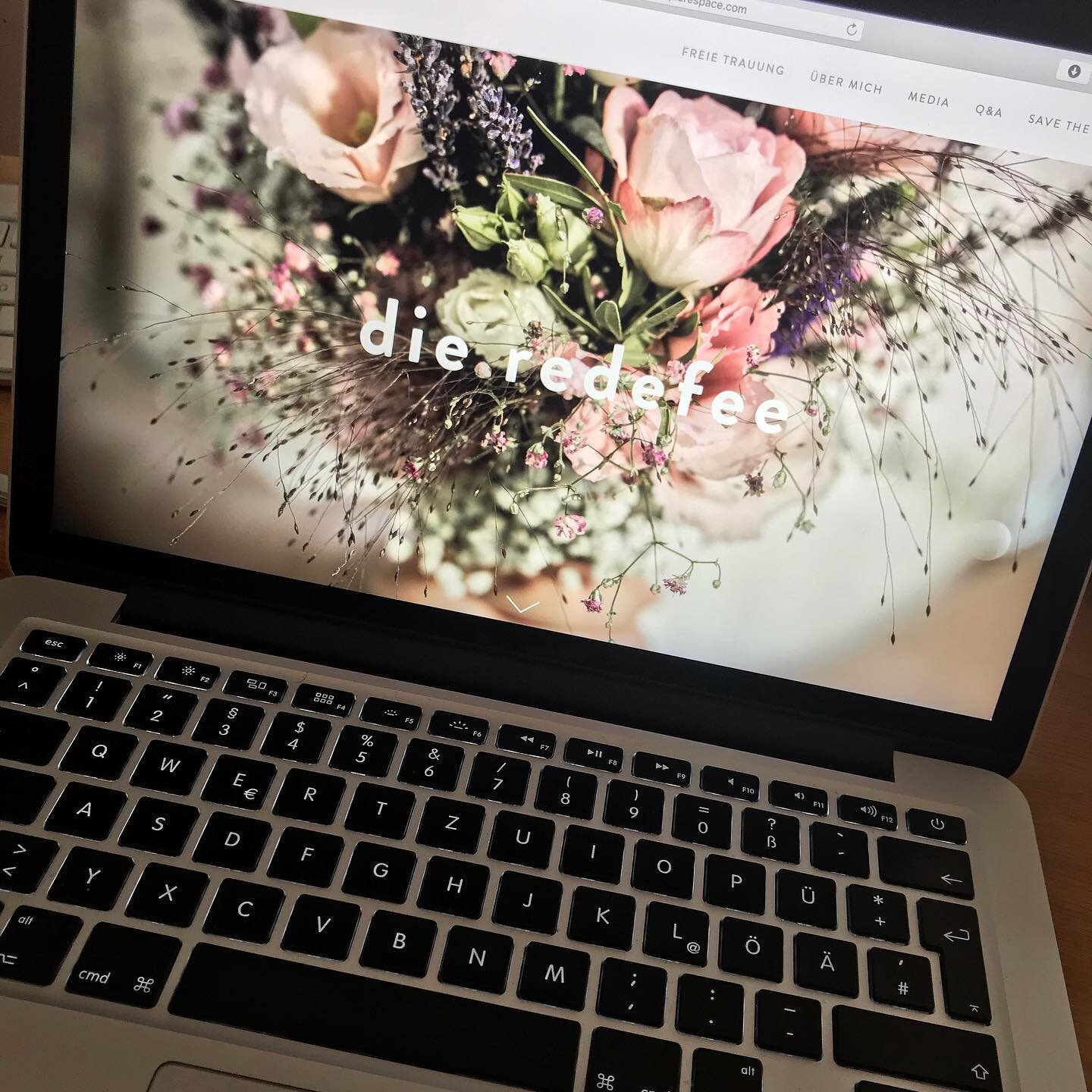 So langsam wird&rsquo;s... #traurednerin #traurede #hochzeit #wedding #weddingspeech #redefee #rednerin #freietrauung #stuttgart #freietrauungstuttgart #love #liebe #homepage #squarespace #flower #work #workworkwork
