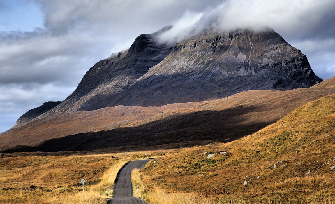 Glen Torridon towards Liathach - with kind permission of Steve Carter (stevecarter.com)
