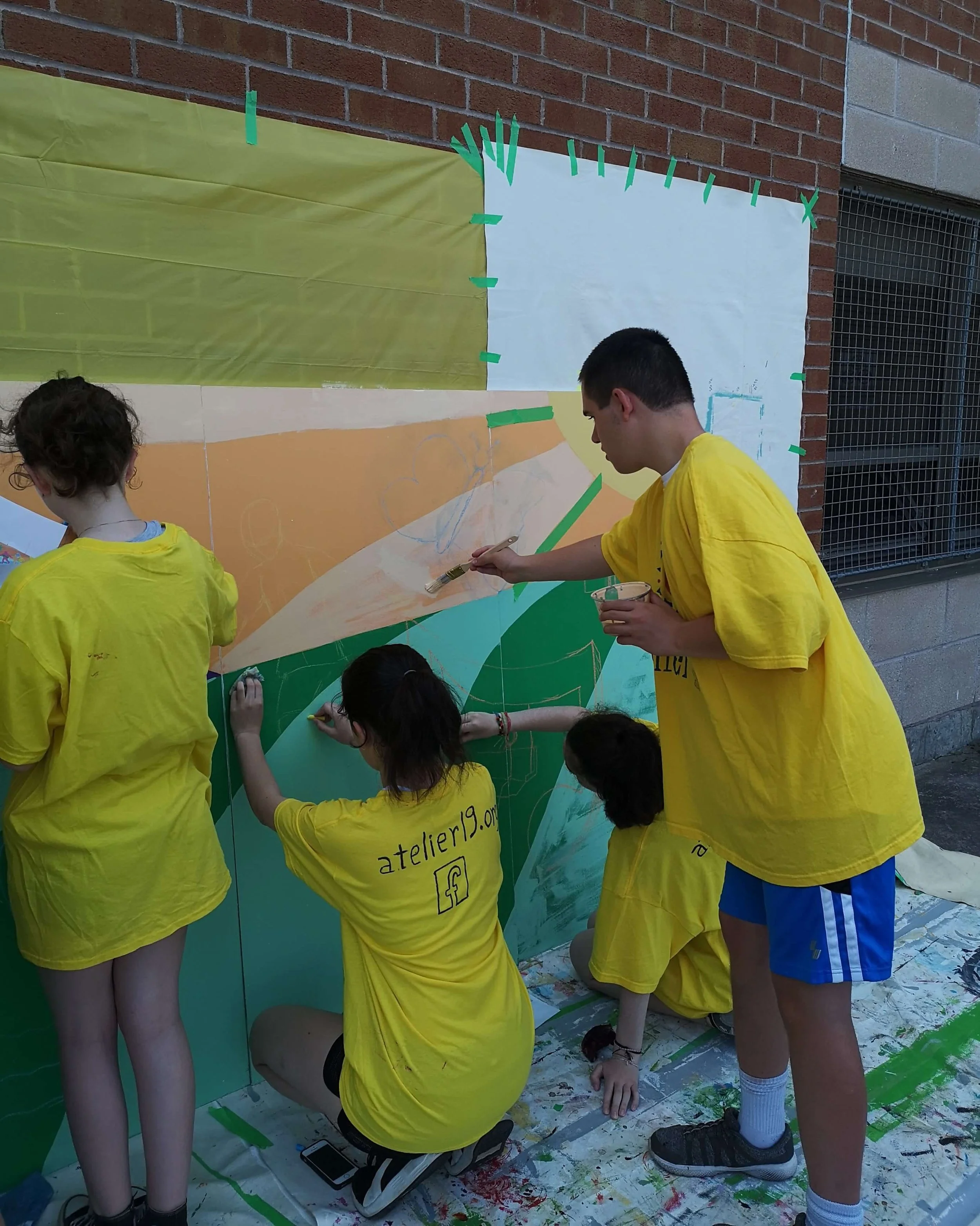 Murale à L'Envolée_20230602_103223-2.jpg