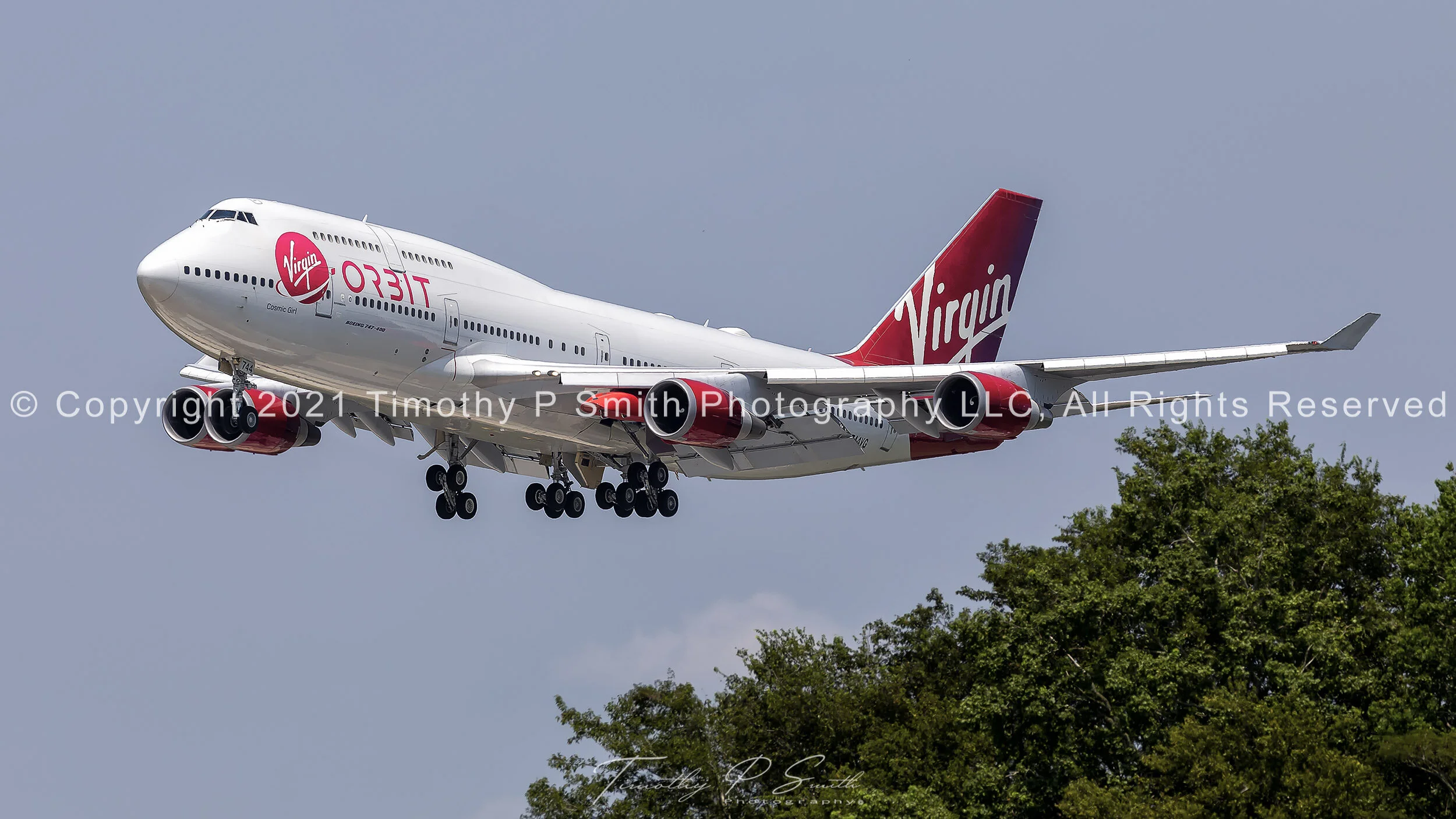 Boeing 747-400 - Virgin Orbit's "Cosmic Girl." - Chennault International