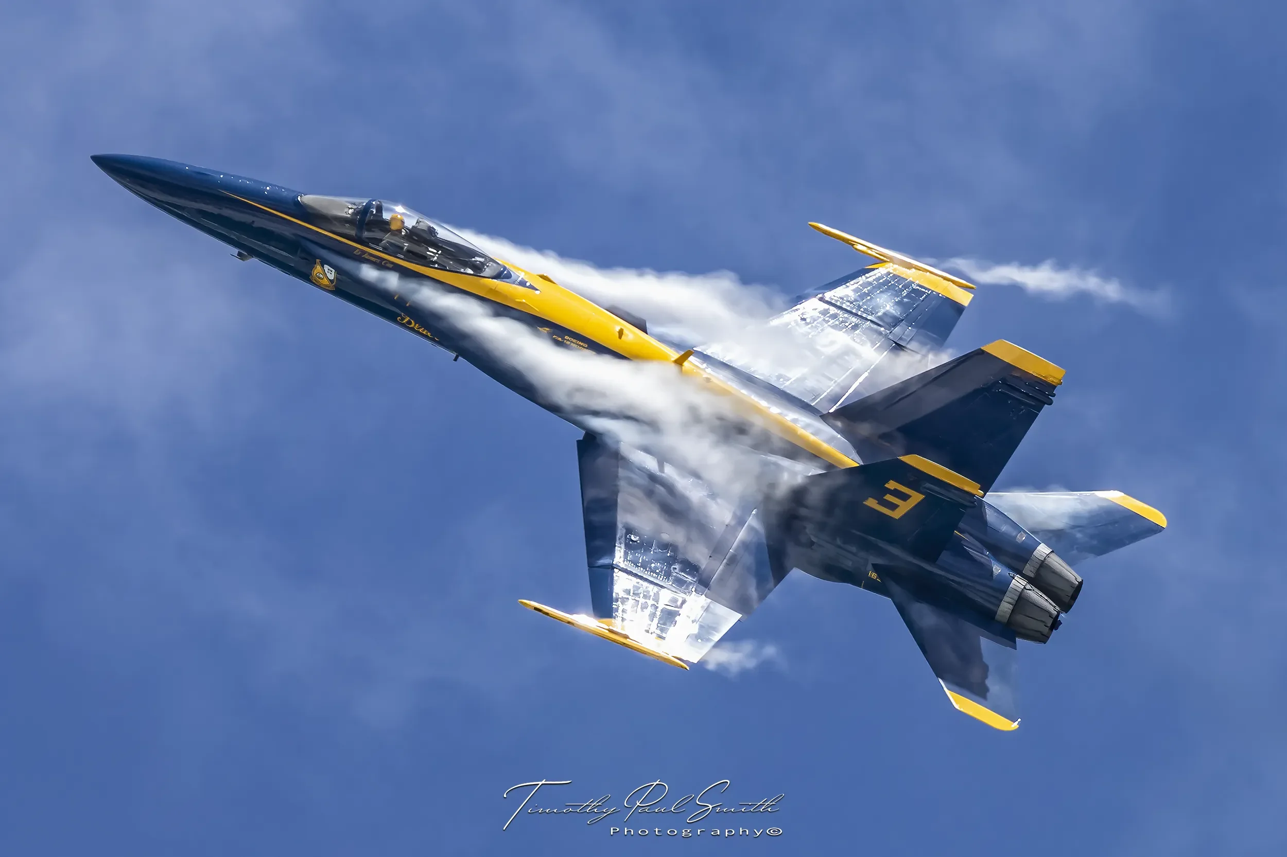 usn-blue-angels-#3-vapor-pensacola-beach-2019.webp