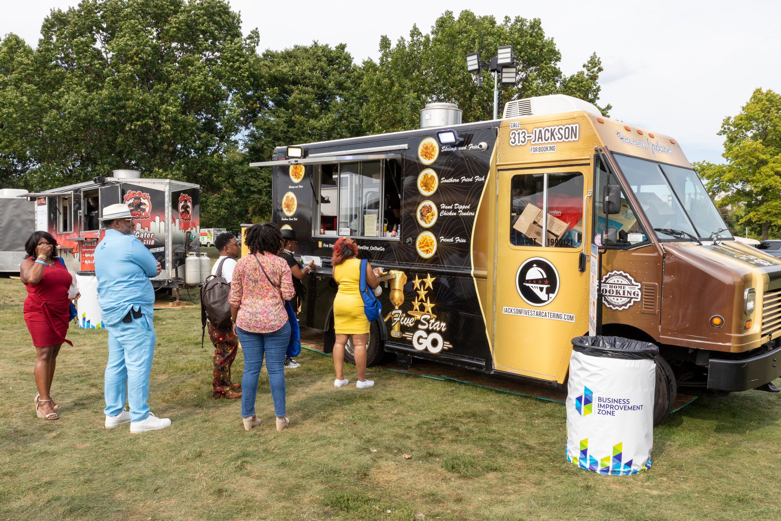  TASTY DISHES FROM MULTIPLE FOOD TRUCKS 