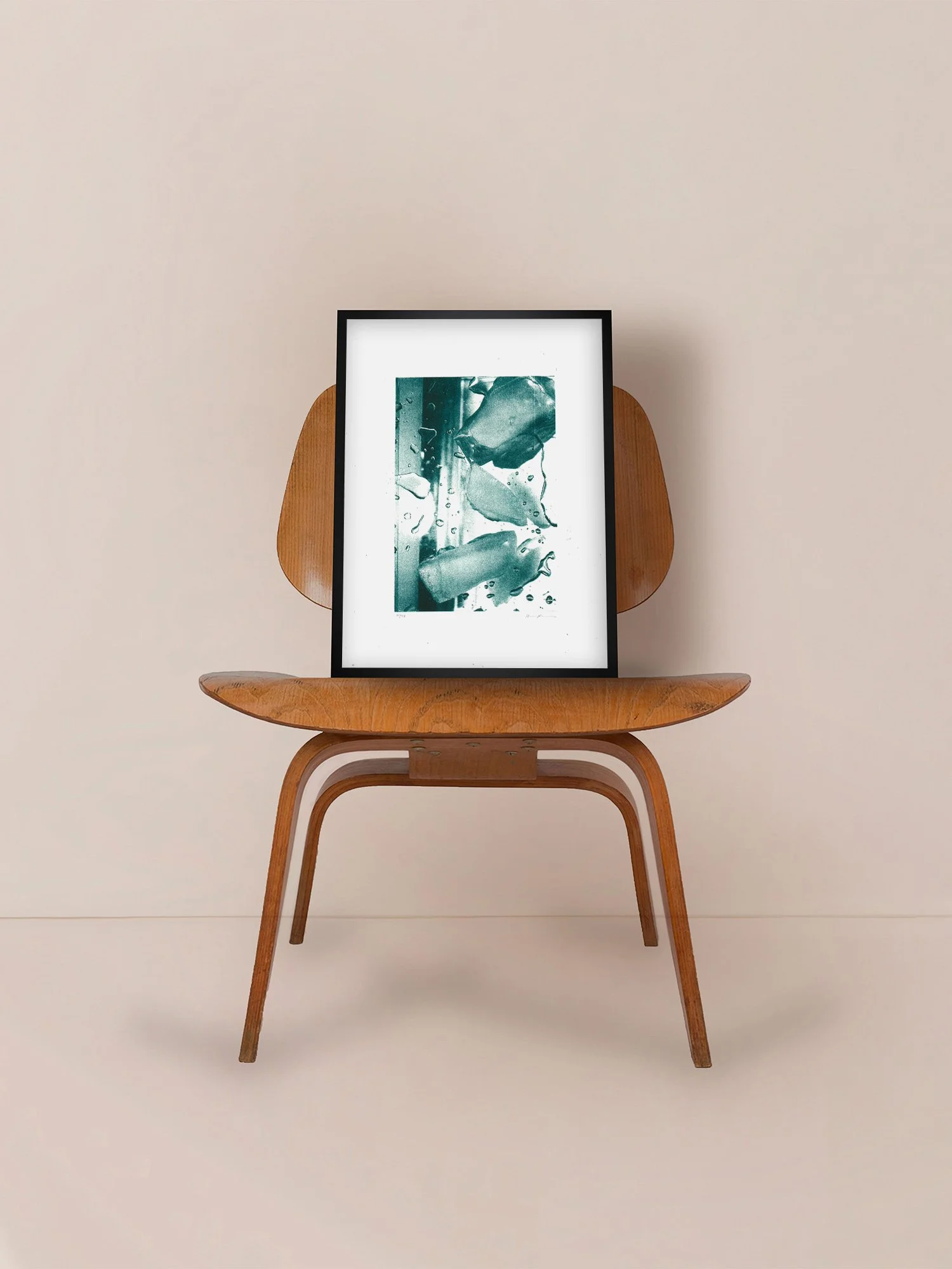 Eames-chair-portrait-Hannah-2.jpg