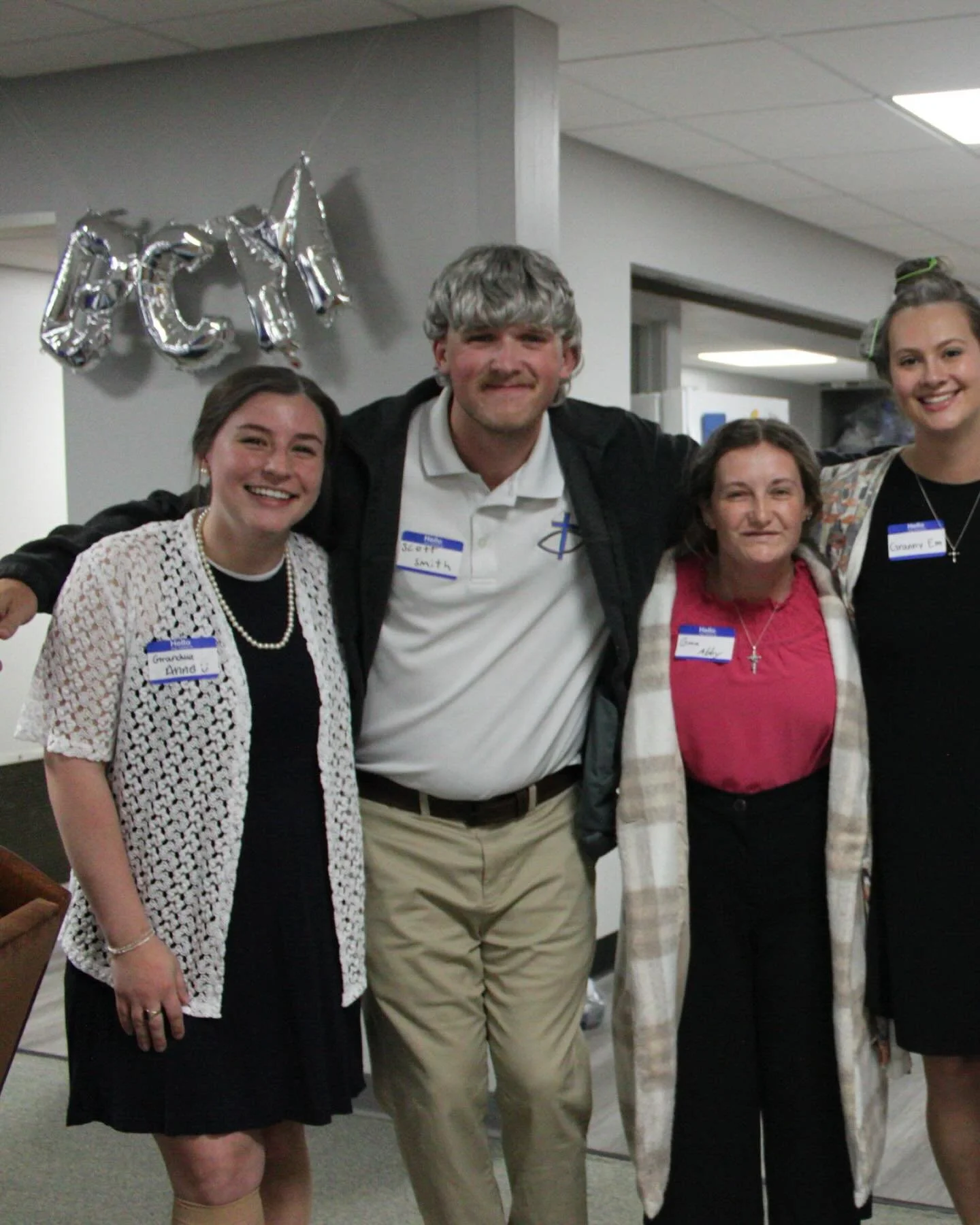 song choice iykyk. our last bcm of the semester was a special one, where we got to celebrate our seniors and have them lead🫶 we&rsquo;re sad to see them go but know that God has amazing plans for them and we&rsquo;re so thankful we got to spend 4 ye