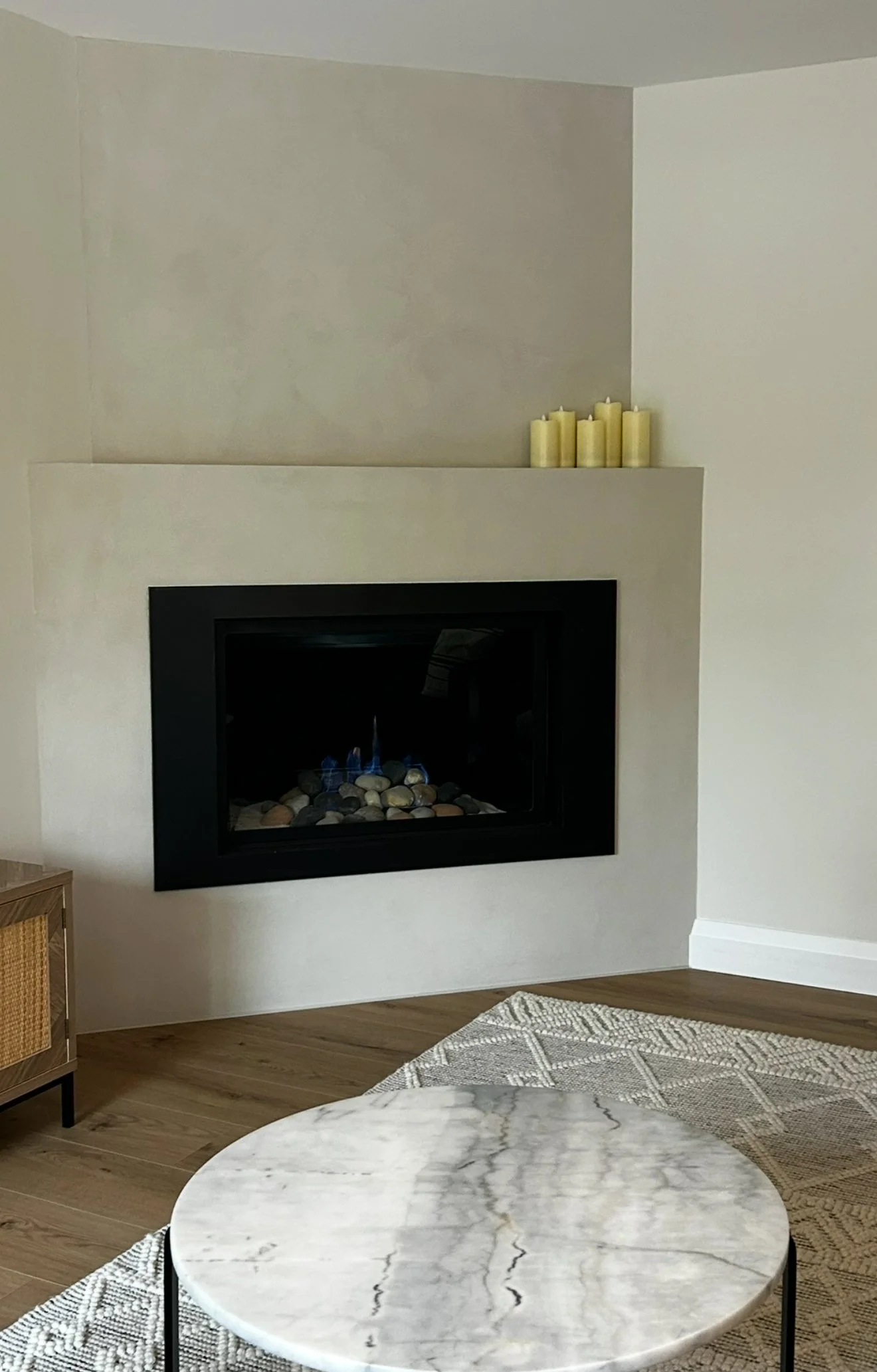 fireplacegohard.jpg