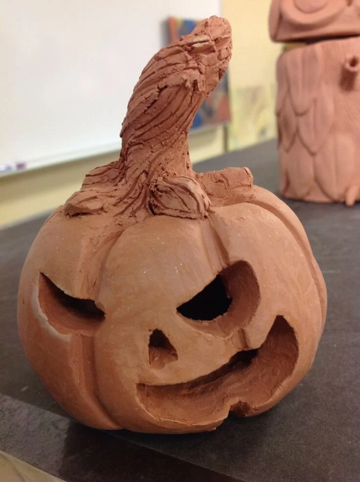 3bf3af5bbc779c7180c1d0035dbce0be--jack-o-lantern-clay-projects.jpg
