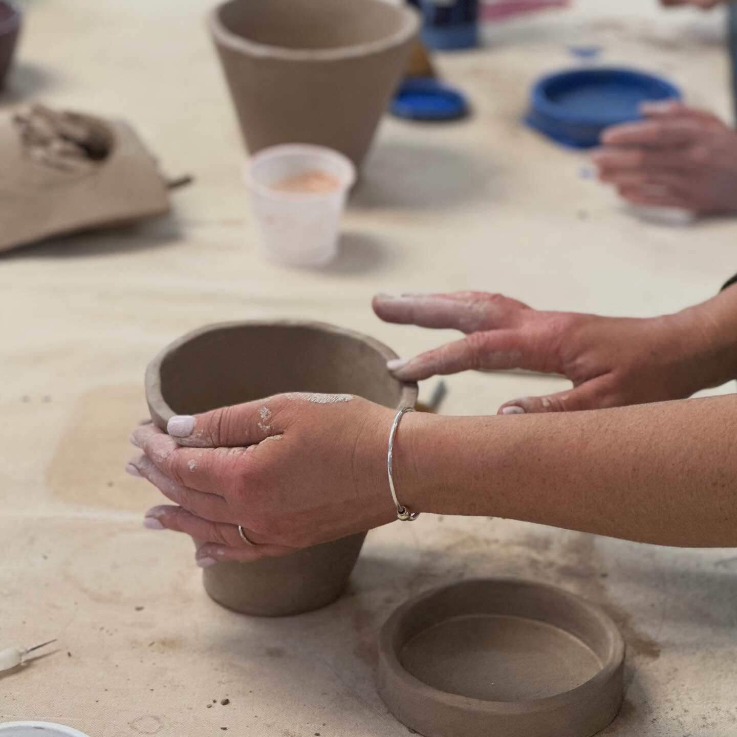 We celebrated Earth Day a little early with an &ldquo;Earth Day Planters&rdquo; workshop! Resident artist, @christinariccioceramics led the way and the results were ✨immaculate✨. Head to our website (link in bio) and check out the other workshops we 