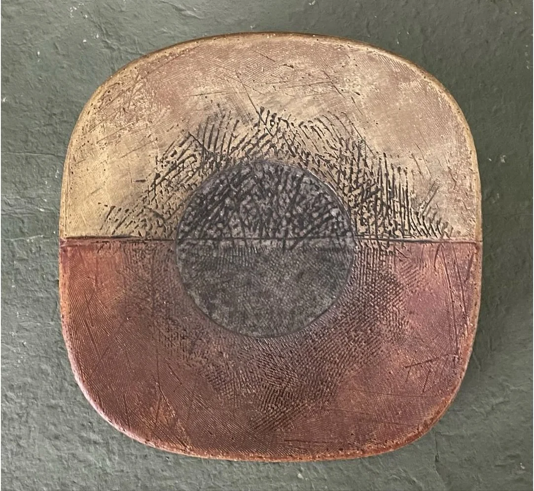 October is flying by, good thing we’ve got workshops lined up for the first two weekends of November 😎 check out the details below and save your seat through the link in our bio — see you there!
⭐️ November 1-2: “Two Handbuilders